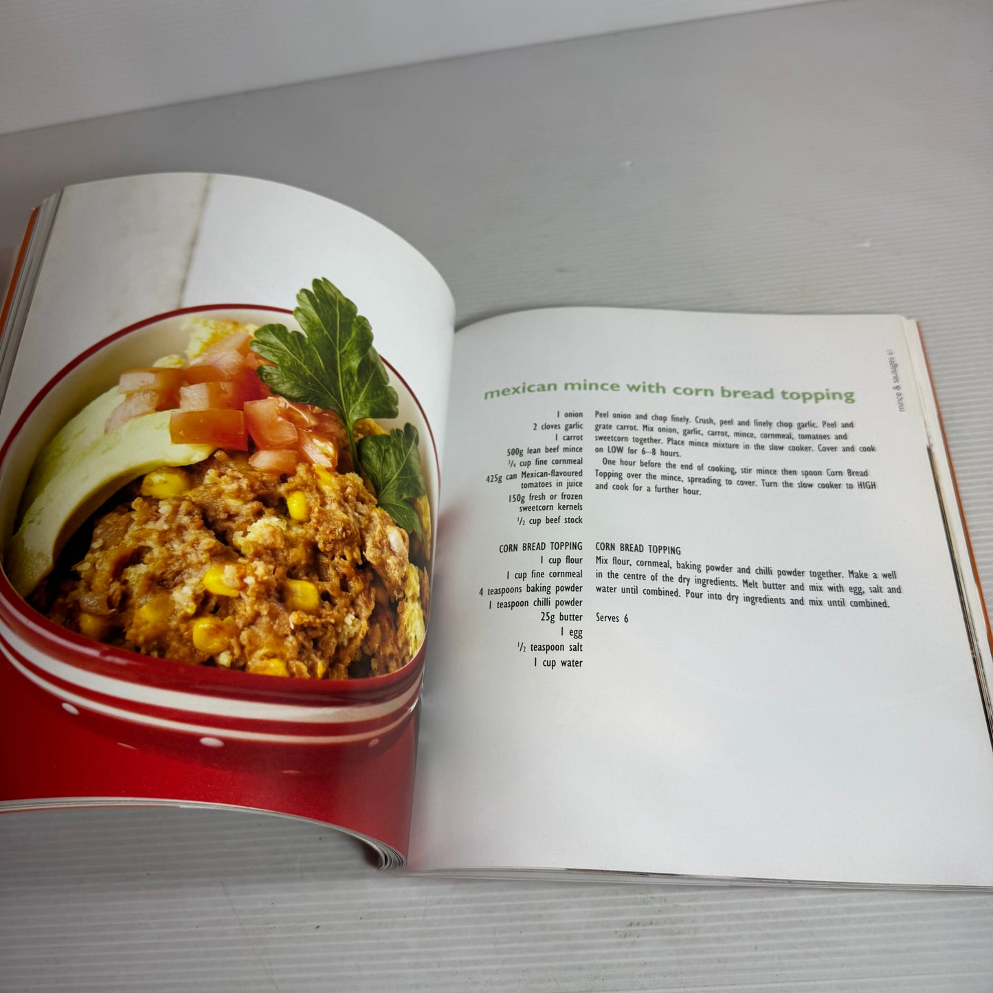Crockpot & Slow Cooker Cookbook Bundle x 3 : Robyn Martin's Easy Budget Recipes, Robyn Martin's Simply Delicious Recipes, Keep Calm and Slow Cook (2905)