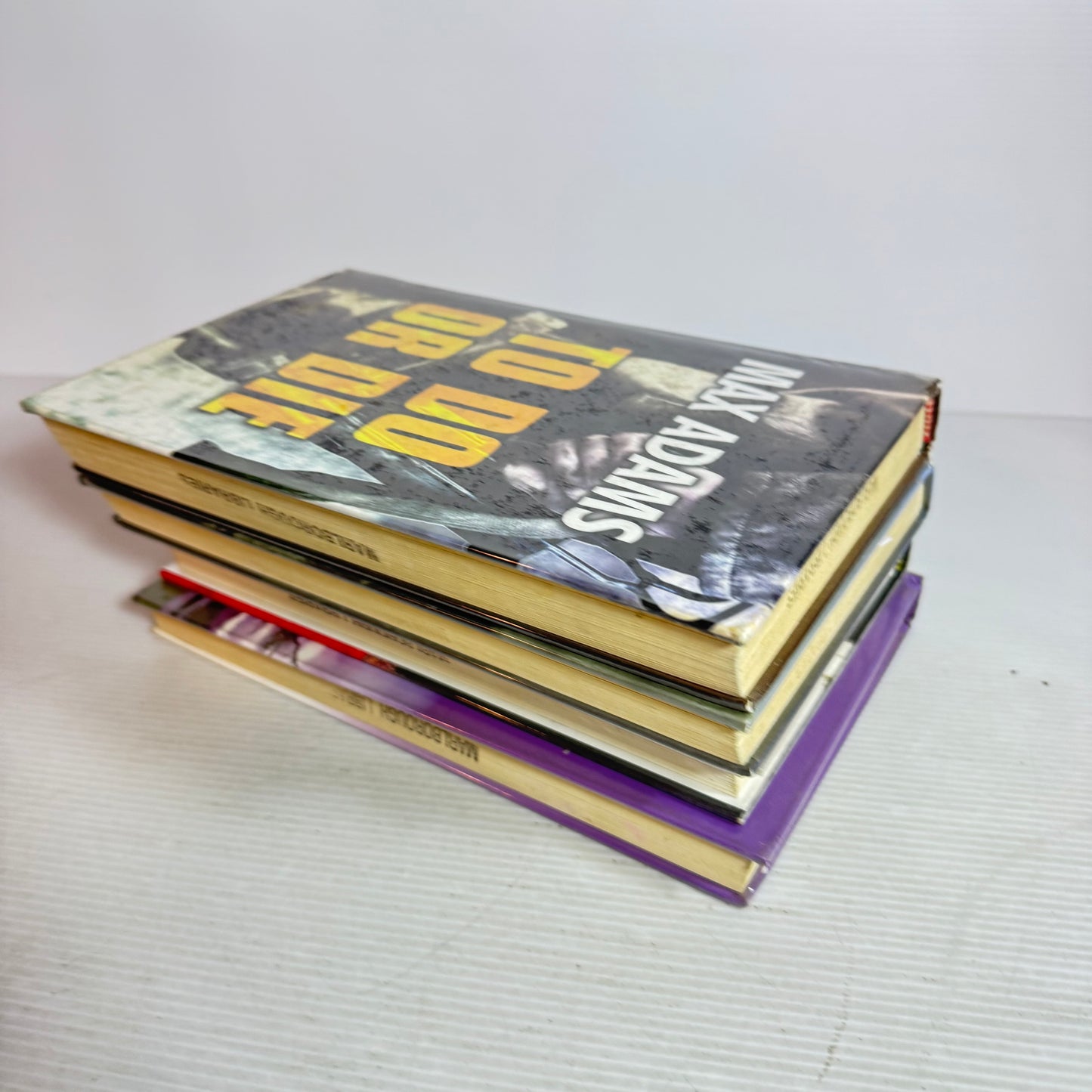 Large Print Crime Book Bundle x 4 : Old Bones Buried Under, To Do Or Die, Cool in Tucson, The Condor's Feather(2869)