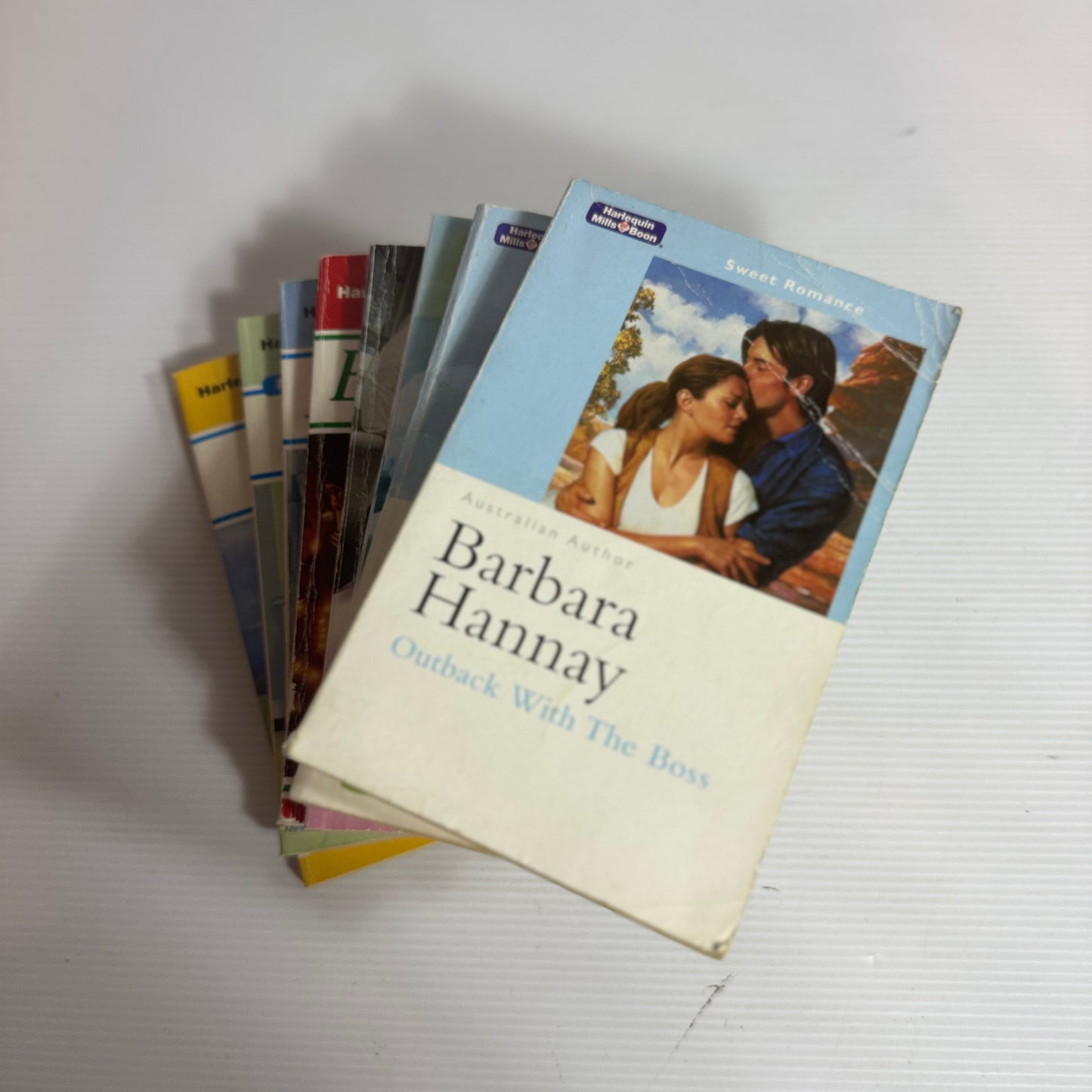 Mills & Boon Vintage Book Bundle x 8 Books (3291)