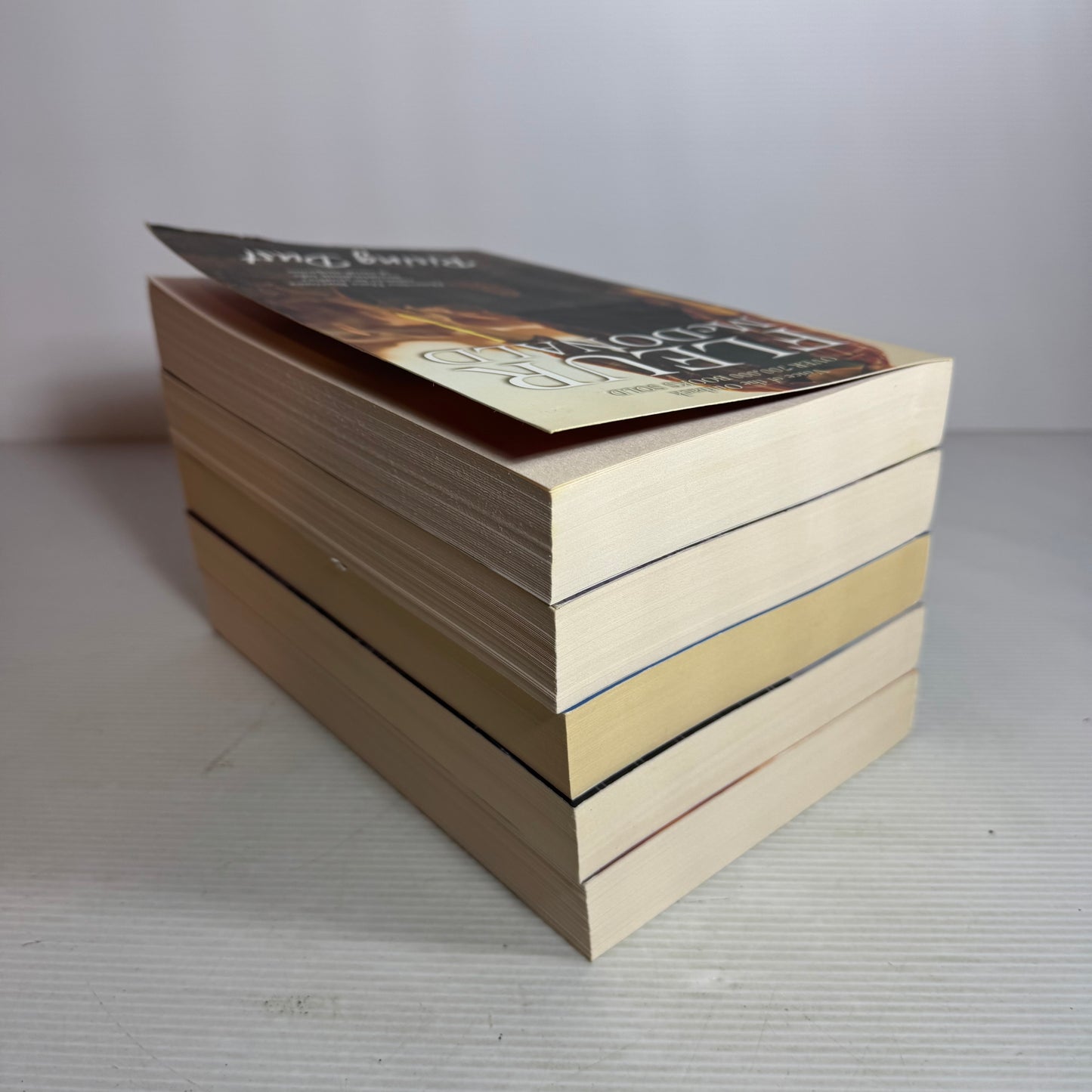 Fleur McDonald Book Bundle x 5 Books : Deception Creek, Voices in the Dark, Rising Dust, The Shearer's Wife, Something to Hide (2889)