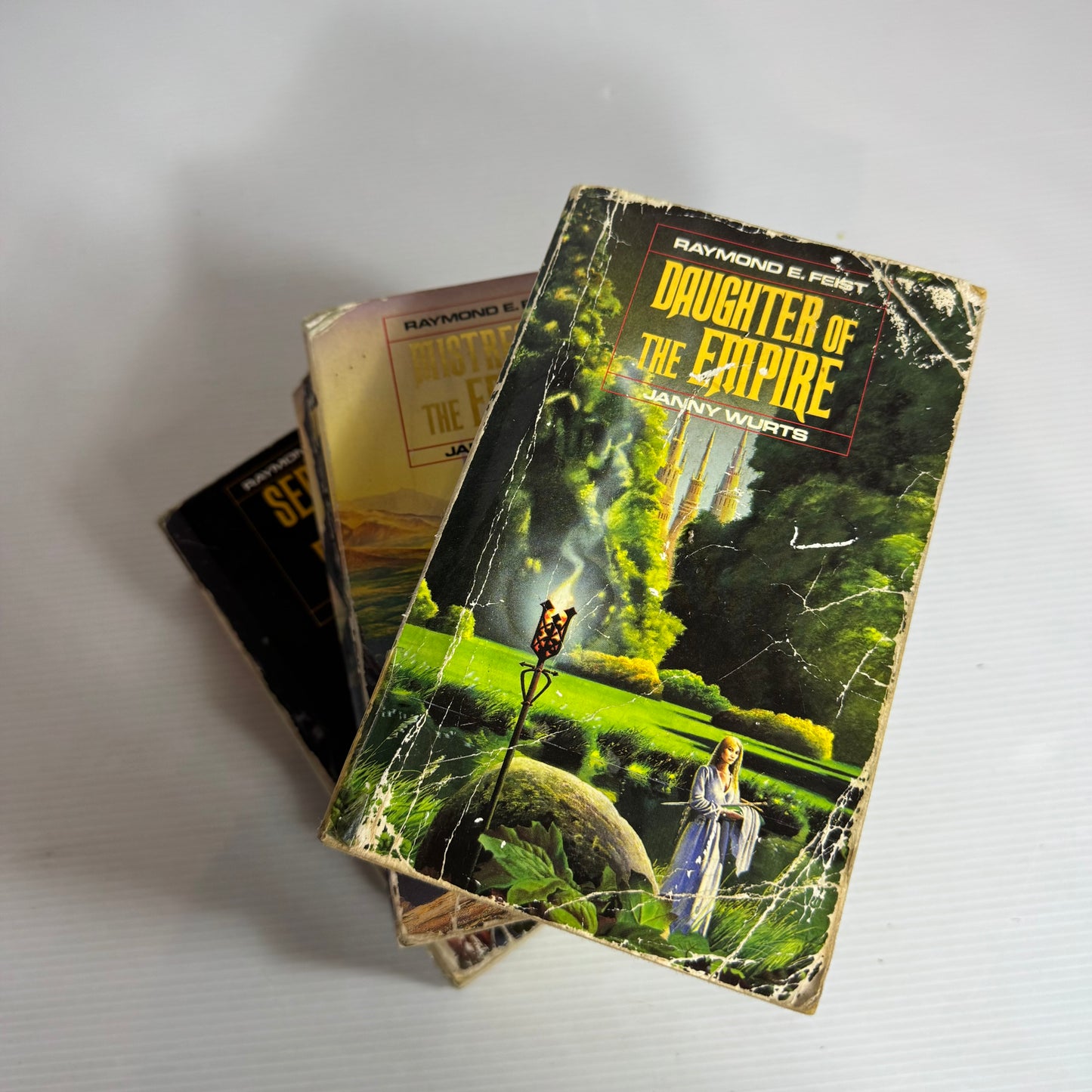Raymond E. Feist Order of Riftwar : The World on the Otherside x 3 Books (2525)