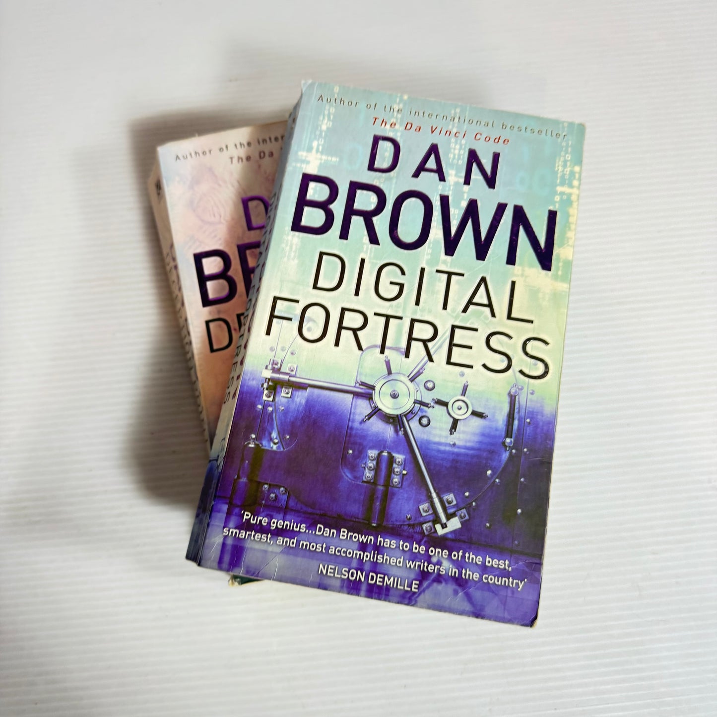 Dan Brown Book Bundle x 2 : Digital Fortress & Deception Point (2475)