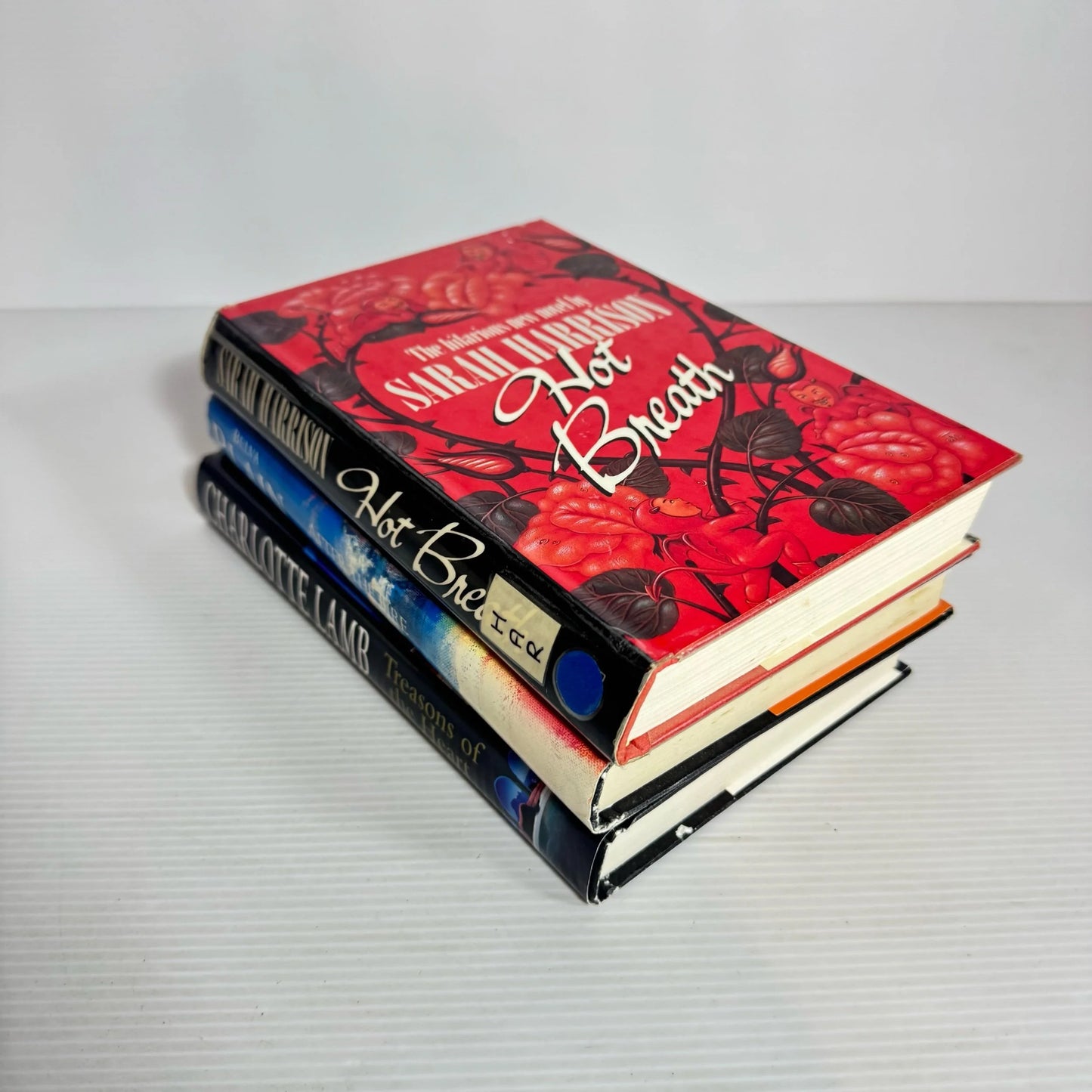 Romance Hardcover Book Bundle x 3 Books : Mixed Authors (2347)