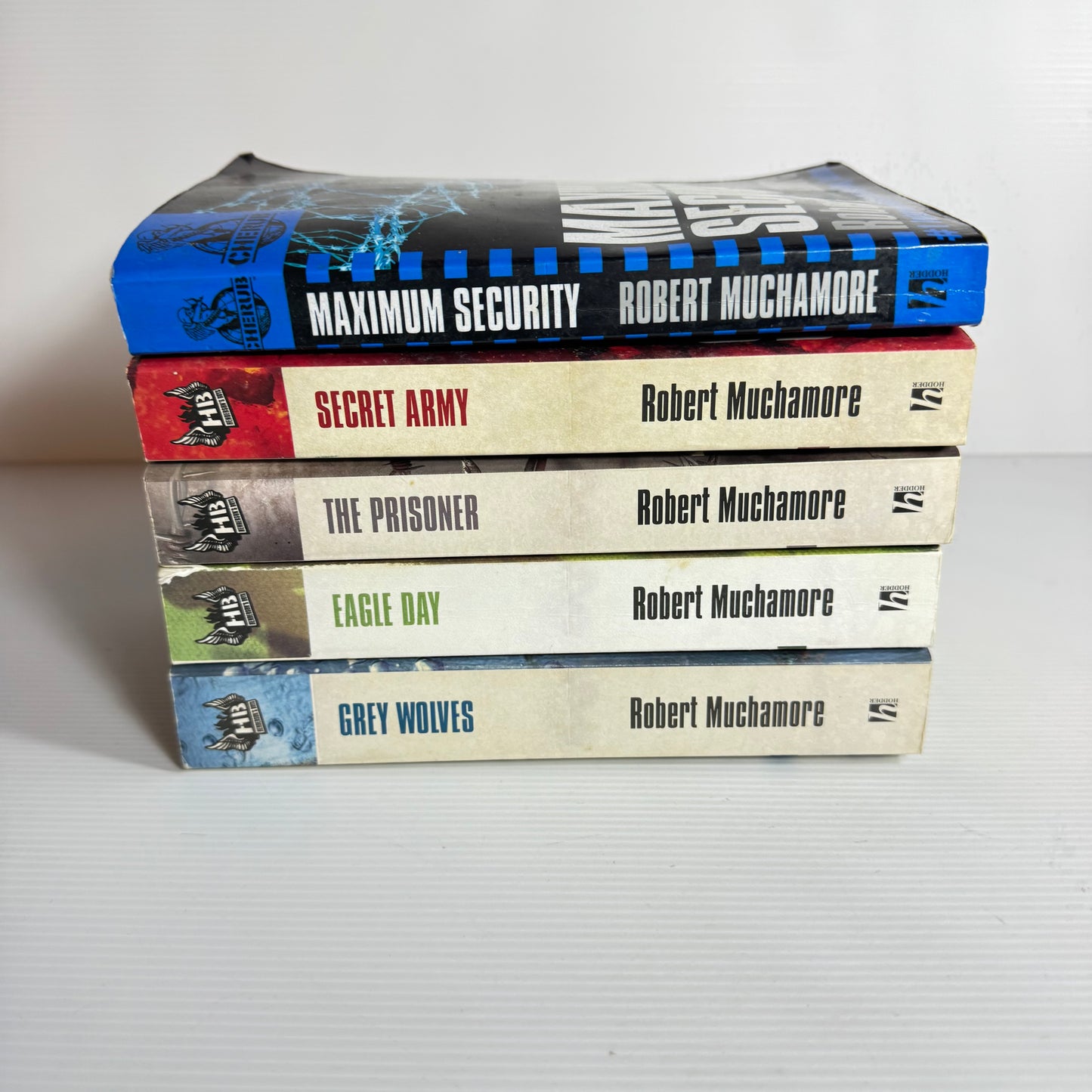 Robert Muchamore Henderson's Boys Book Bundle x 5 : The Prisoner, Grey Wolves, Eagle Day, Secret Army & Maximum Security (3109)