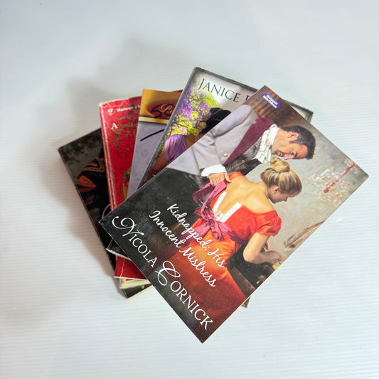 Romance Mixed Book Bundle x 5 Books (2399)