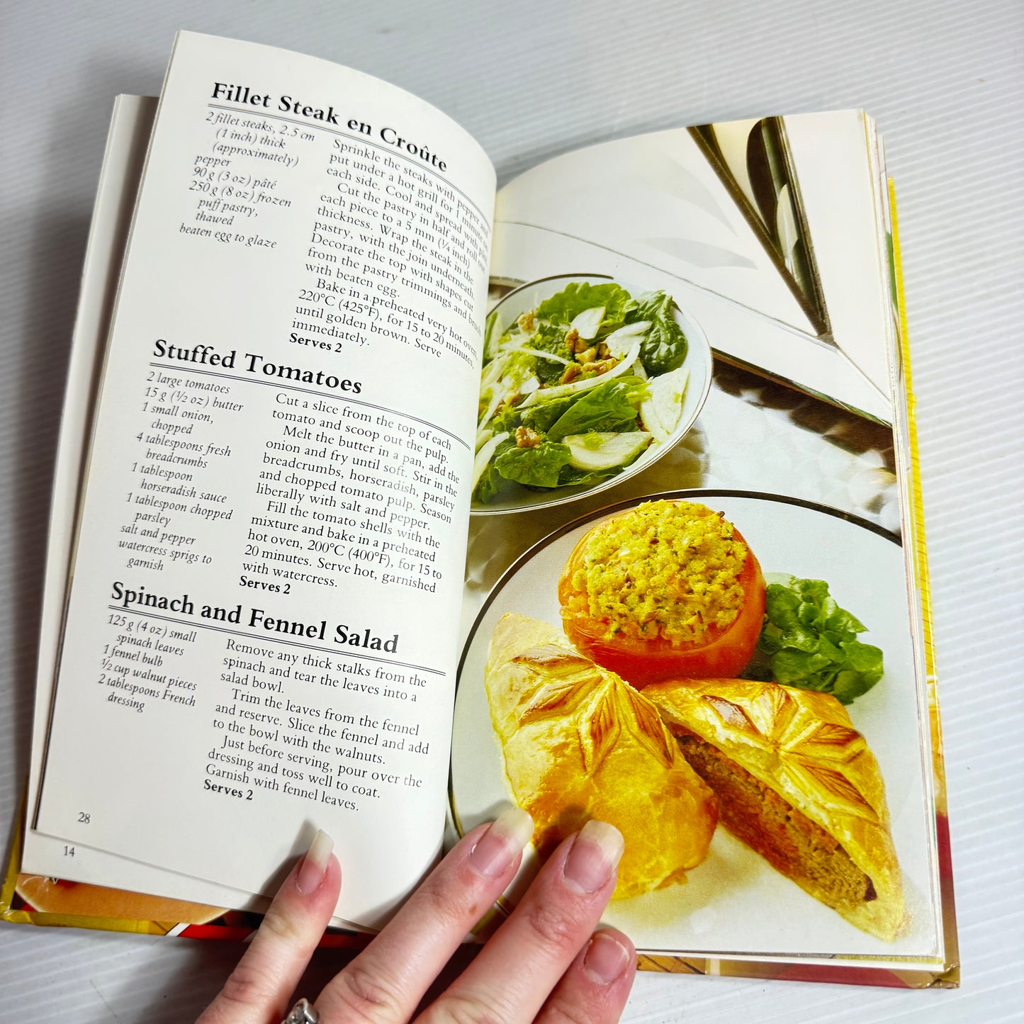 Margaret Fulton Vintage Cookbook Bundle x 2 : Wholefood Cooking (1984) & Entertaining (1984)(2887)