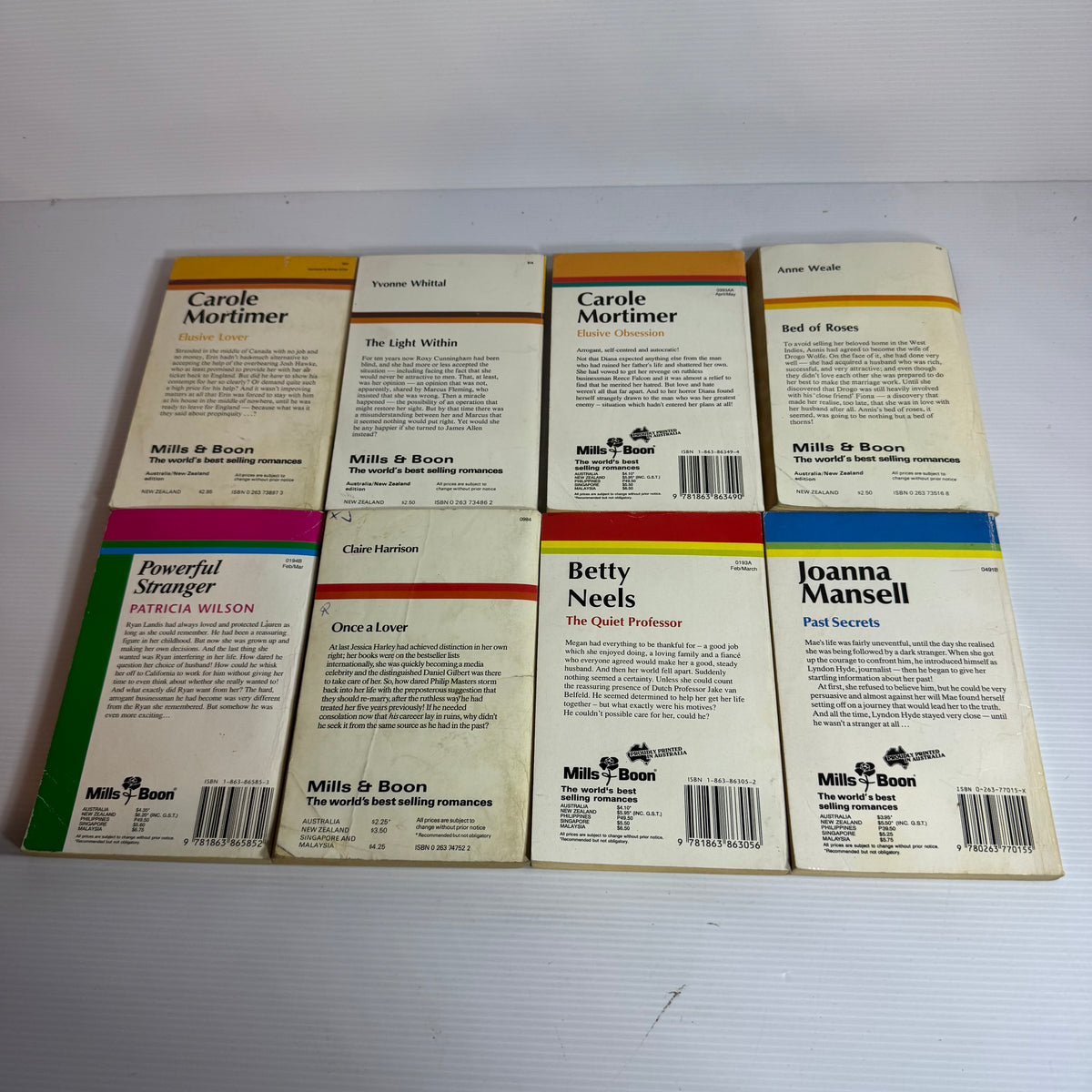 Mills & Boon Vintage Book Bundle x 8 Books (3284)