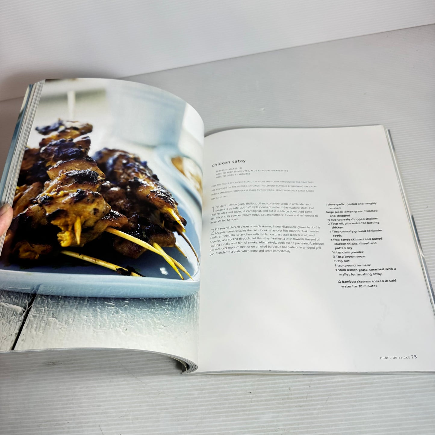 Julie Biuso Cookbook Bundle x 2 : Sizzle : Sensational Barbecue Food & Never-Ending Summer(2938)