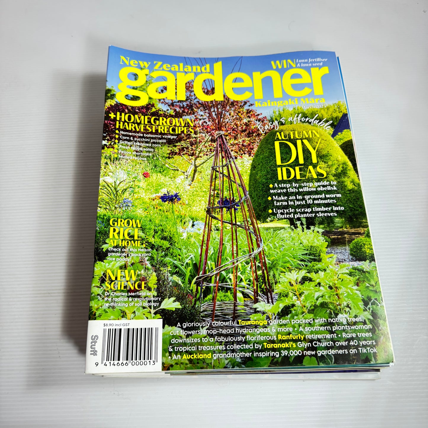 New Zealand Gardener Magazine x 11 : 2025 Jan, Feb, March, May, June, July Aug, Sept, Oct,  Nov, Dec (3329)