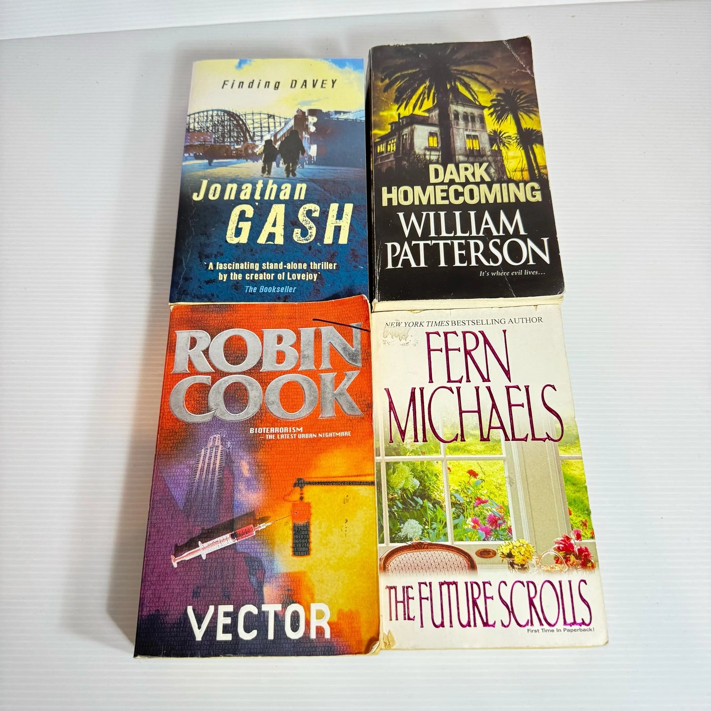 Suspense/Thriller Book Bundle x 4 Books : Various Authors (205)