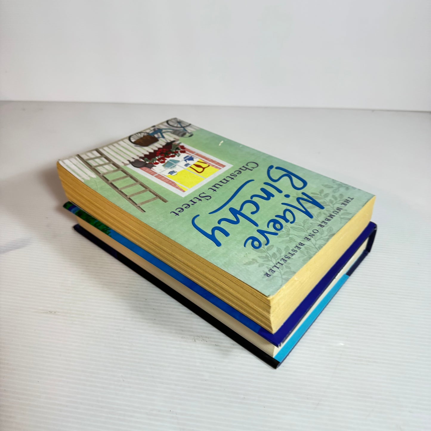 Maeve Binchy Book Bundle x 2 Books Chestnut Street & Nights of Rain and Stars (2447)