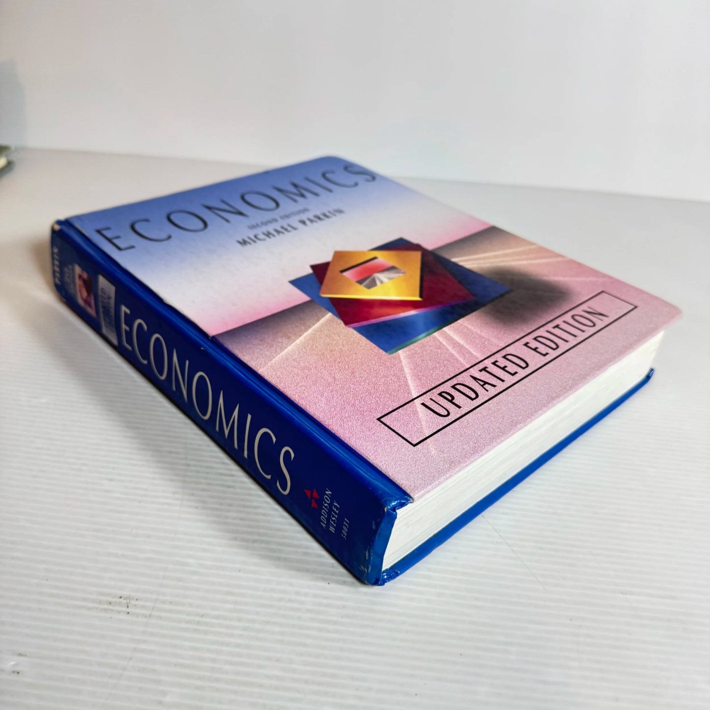 Economics Updated Edition (2nd Ed.) - Michael Parkin