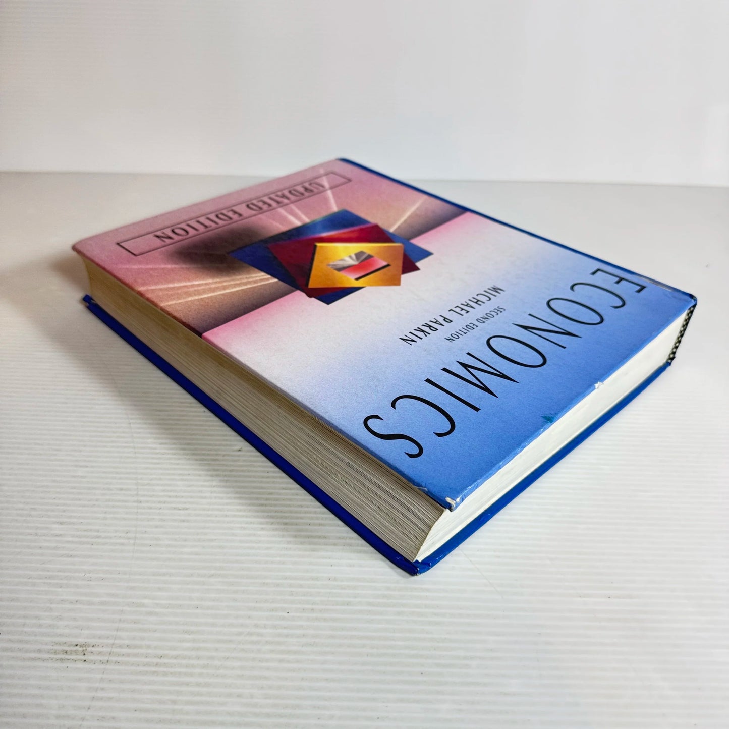 Economics Updated Edition (2nd Ed.) - Michael Parkin