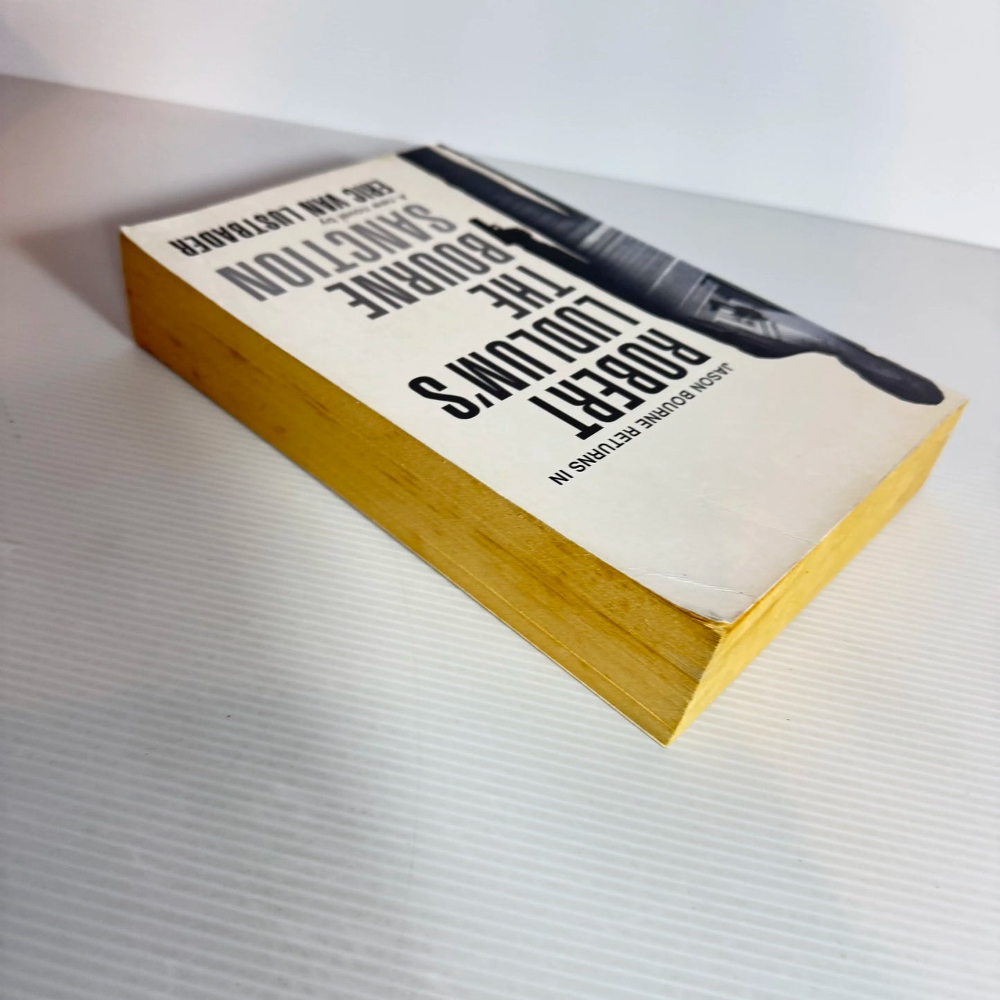 Robert Ludlum's The Bourne Sanction - Eric Van Lustbader