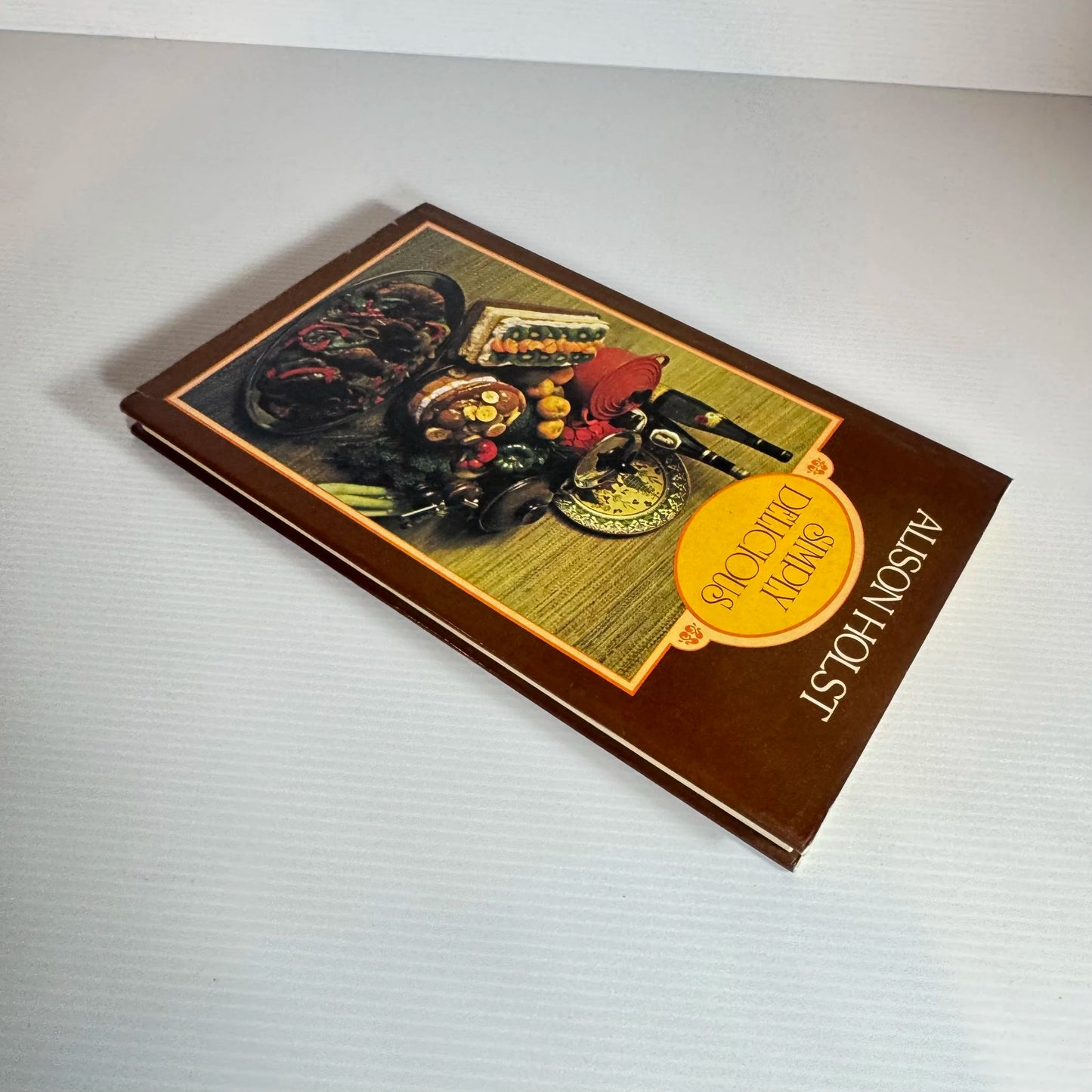 Simply Delicious - Alison Holst (Vintage 1975)