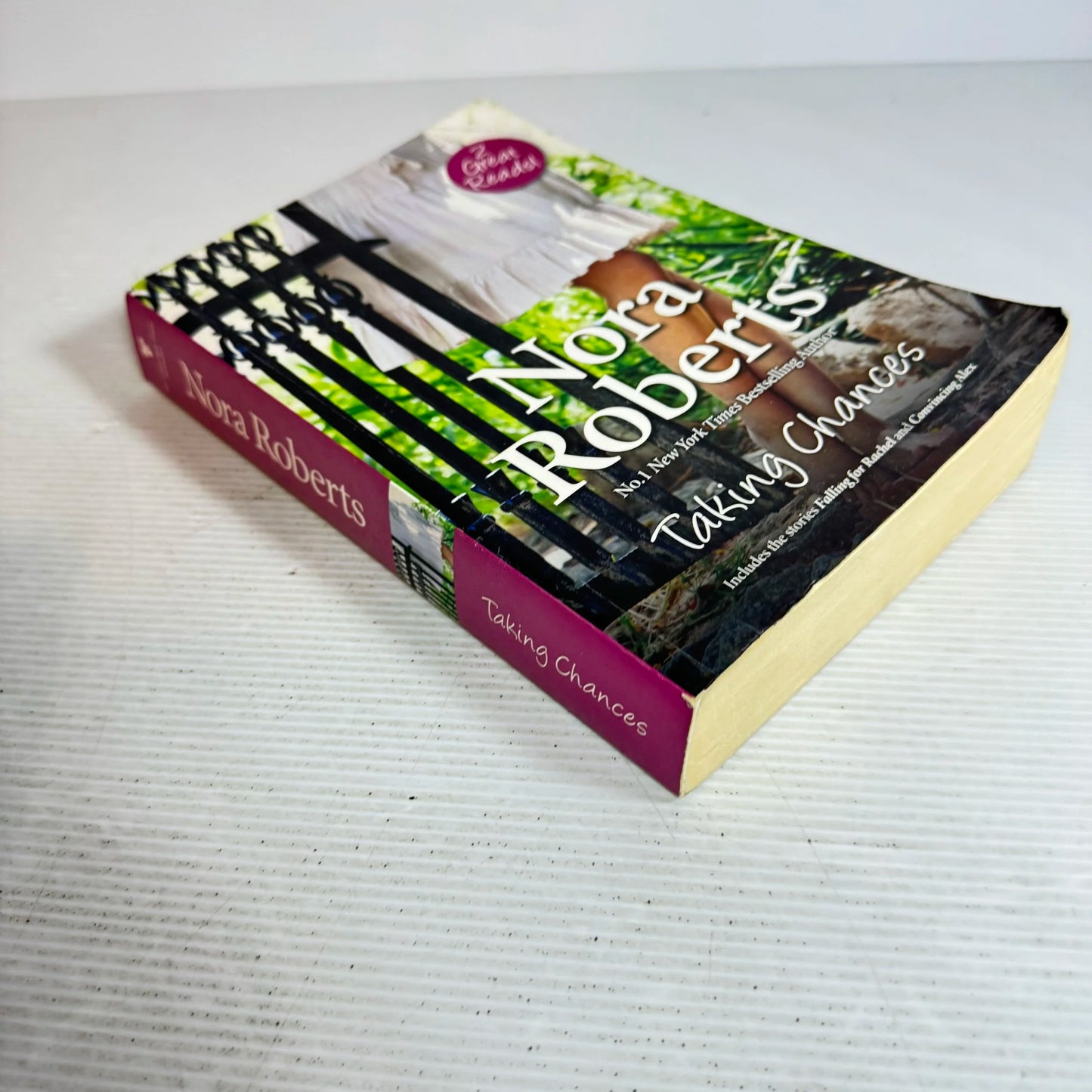 Taking Chances : 2 Stories 'Falling for Rachel & Convincing Alex'- Nora Roberts