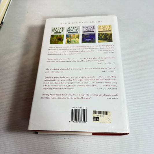 Scarlet Feather - Maeve Binchy