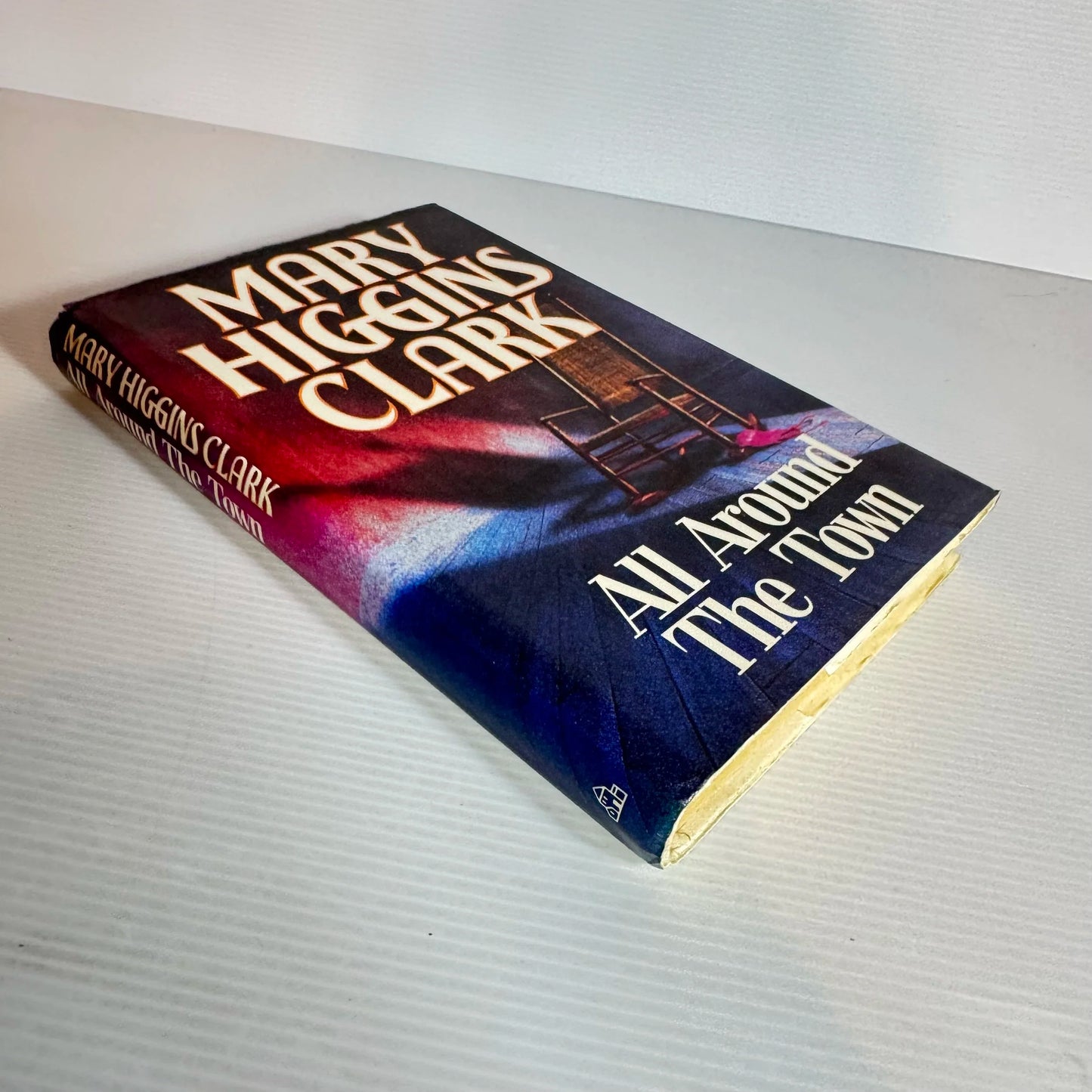 All Around The Town - Mary Higgins Clark (1991)