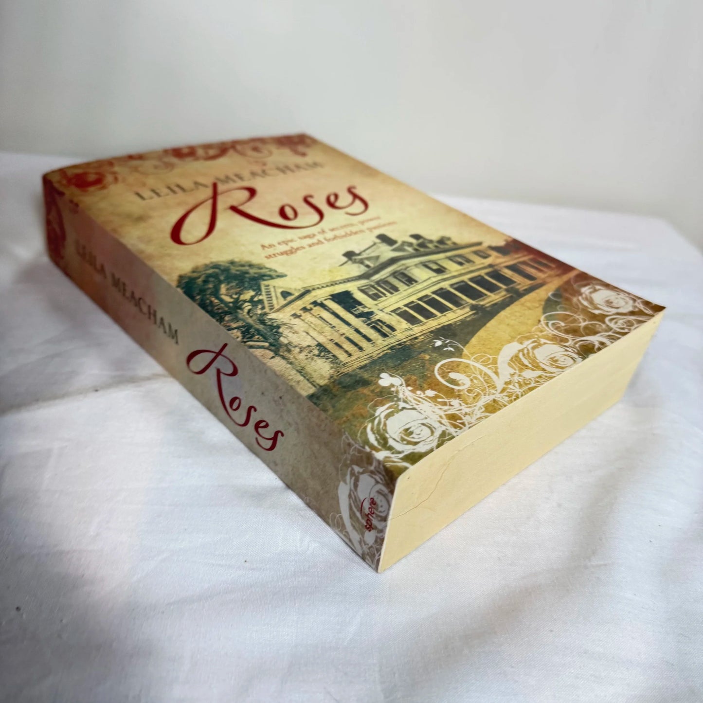 Roses - Leila Meacham