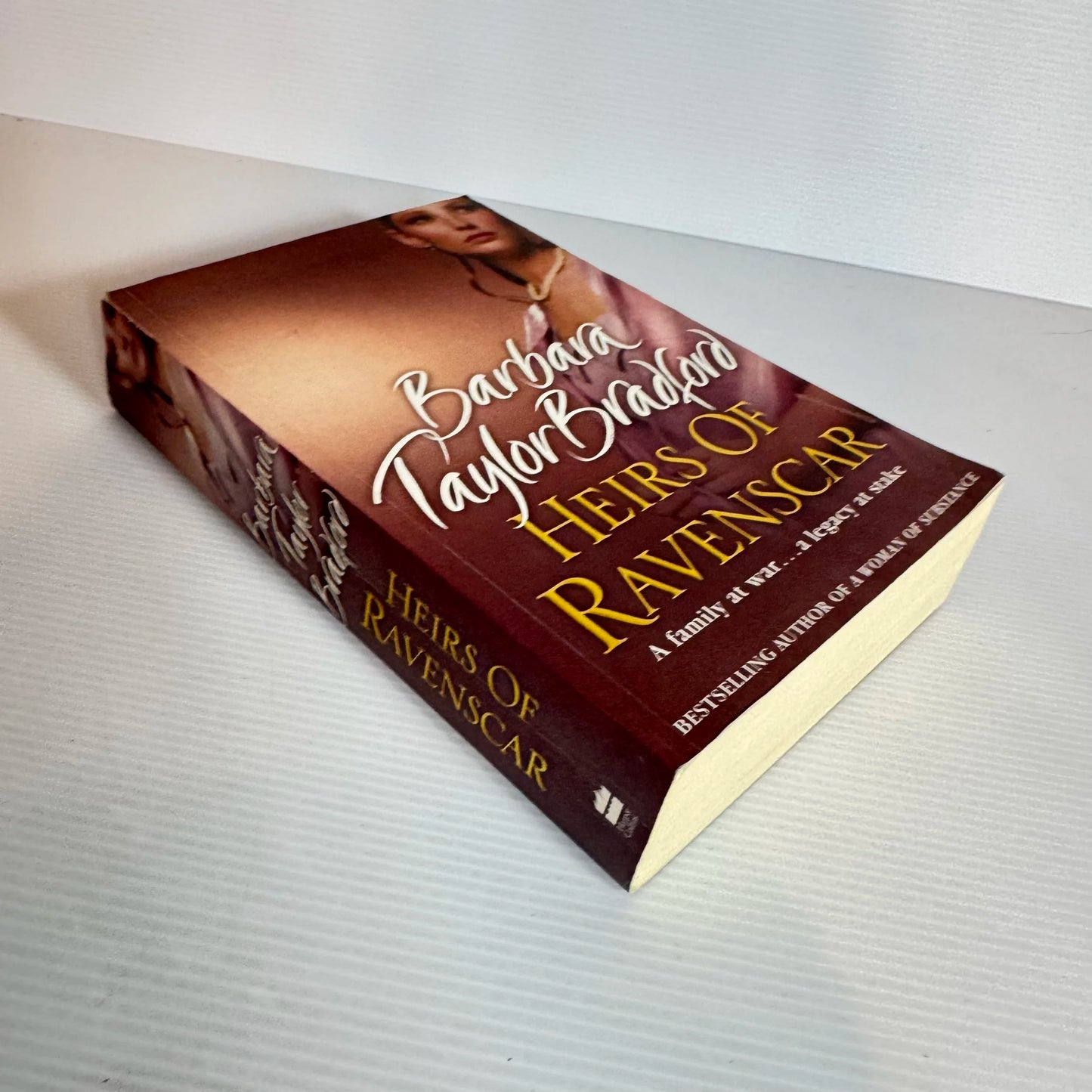 Heirs of Ravenscar - Barbara Taylor Bradford