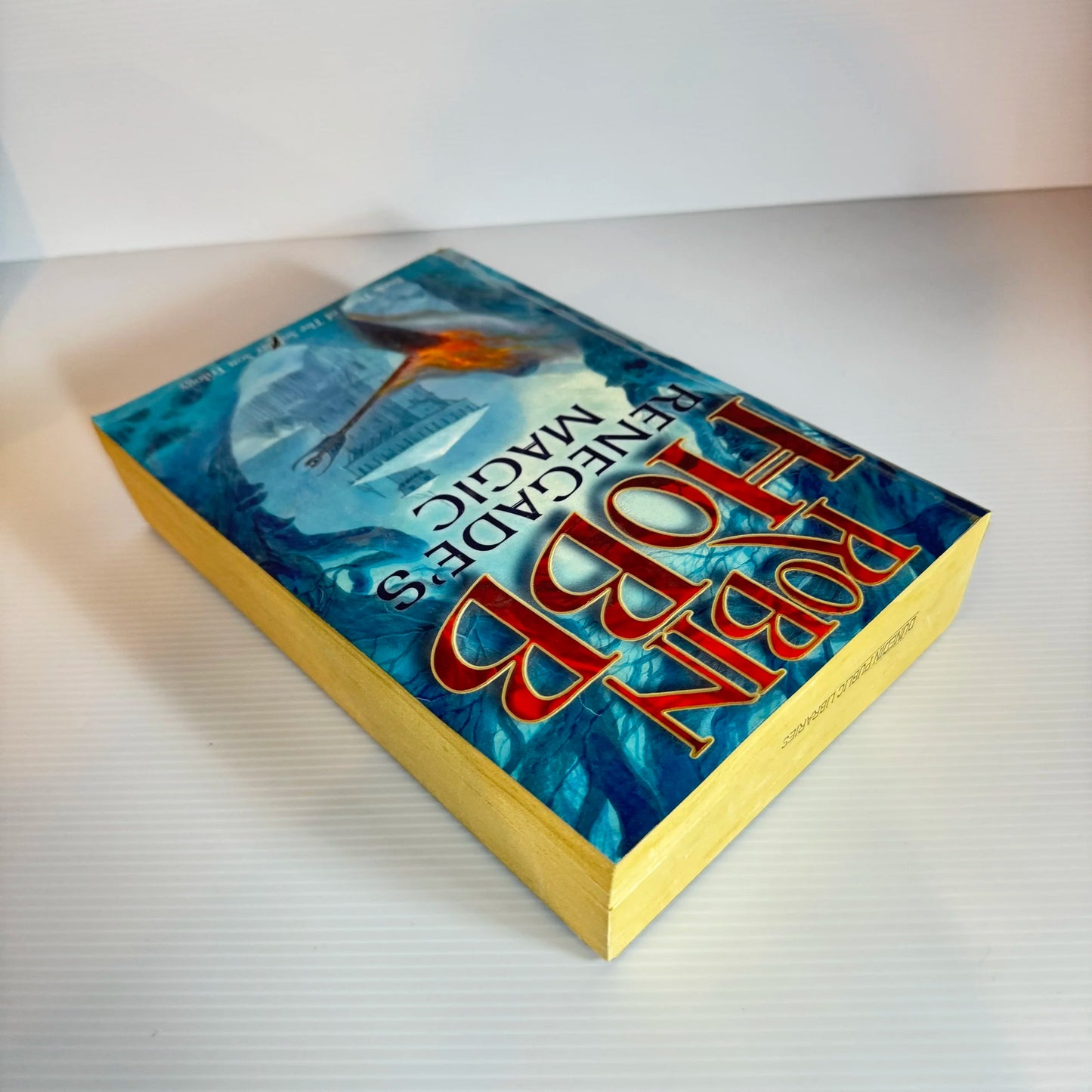 Renegade's Magic - Robin Hobb