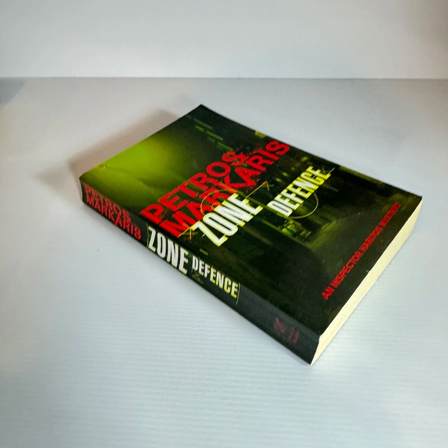 Zone Defence : An Inspector Haritos Mystery - Petros Markaris