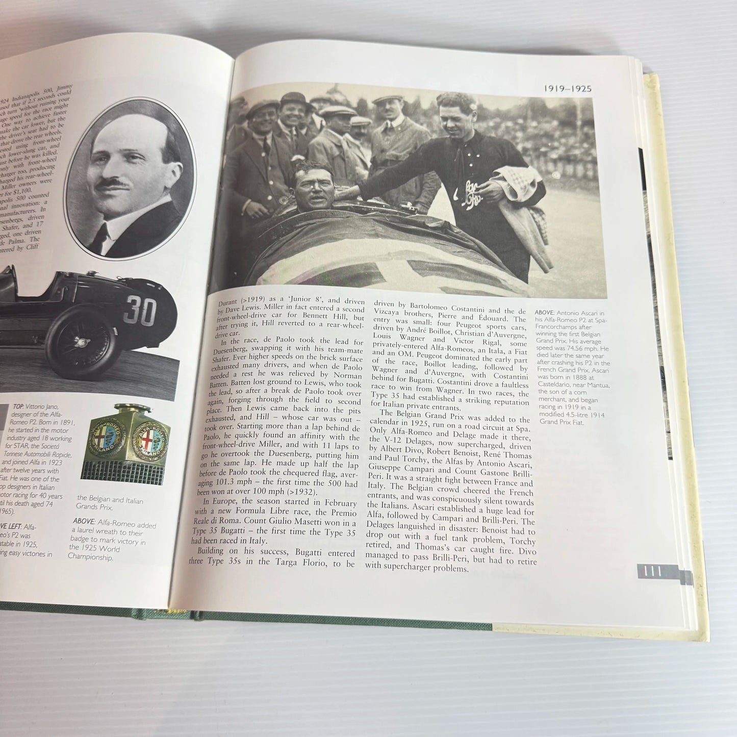 The Chequered Flag : 100 Years of Motor Racing - Ivan Rendall