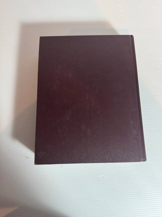 New World Translation of the Holy Scriptures with References - Watch Tower Bible & Tract Society of Pennsylvania  (1984)