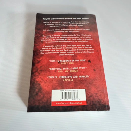 Beneath The Bleeding - Val McDermid