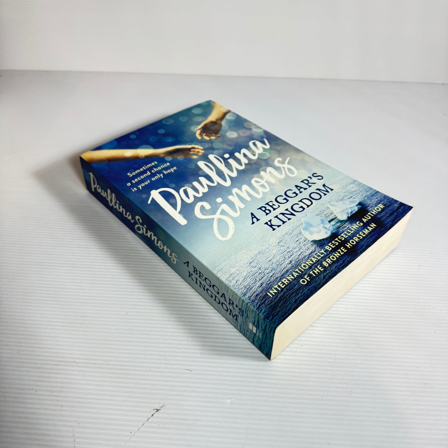 A Beggar's Kingdom - Paullina Simons (New)