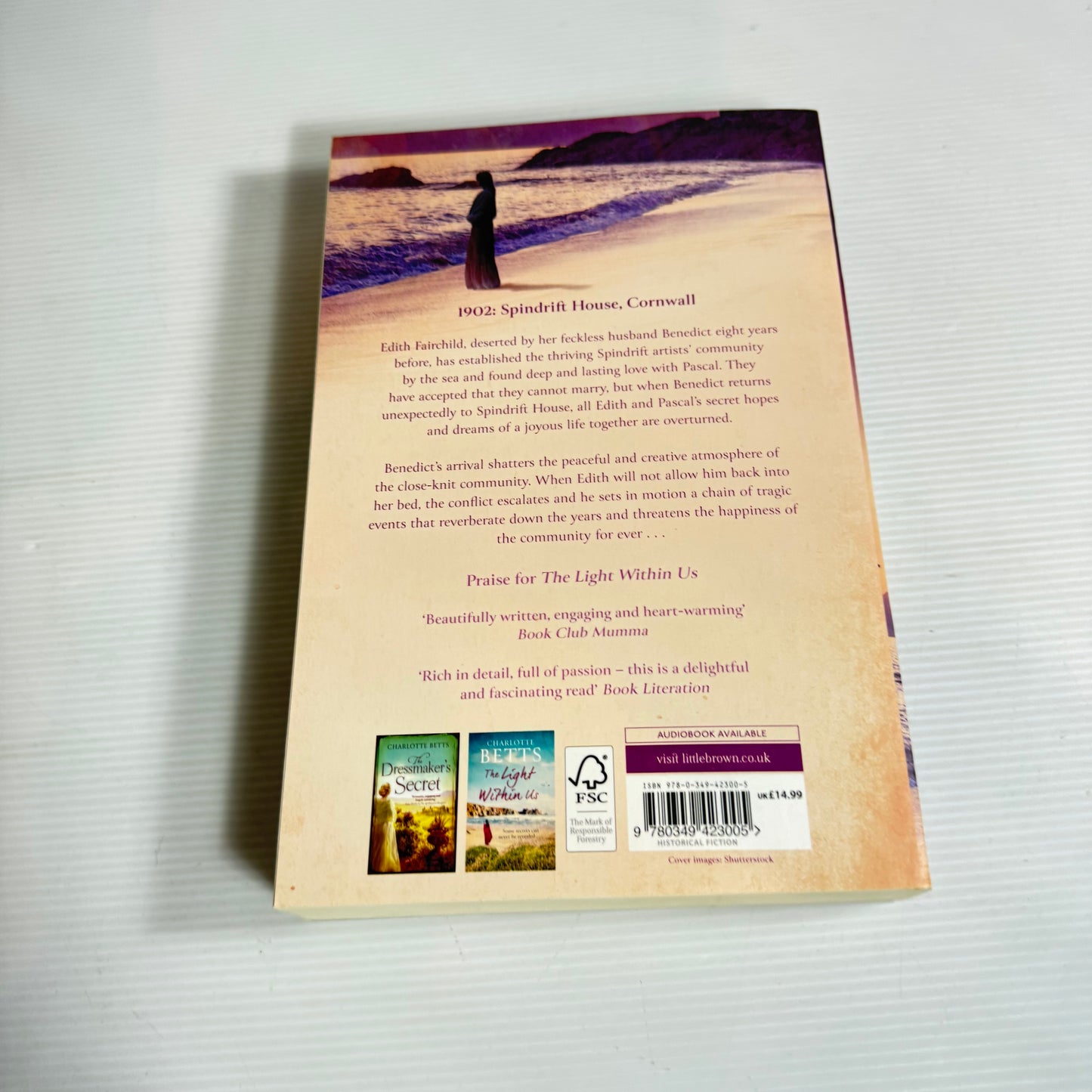 The Fading Of The Light - Charlotte Betts (New) (Spindrift Trilogy)
