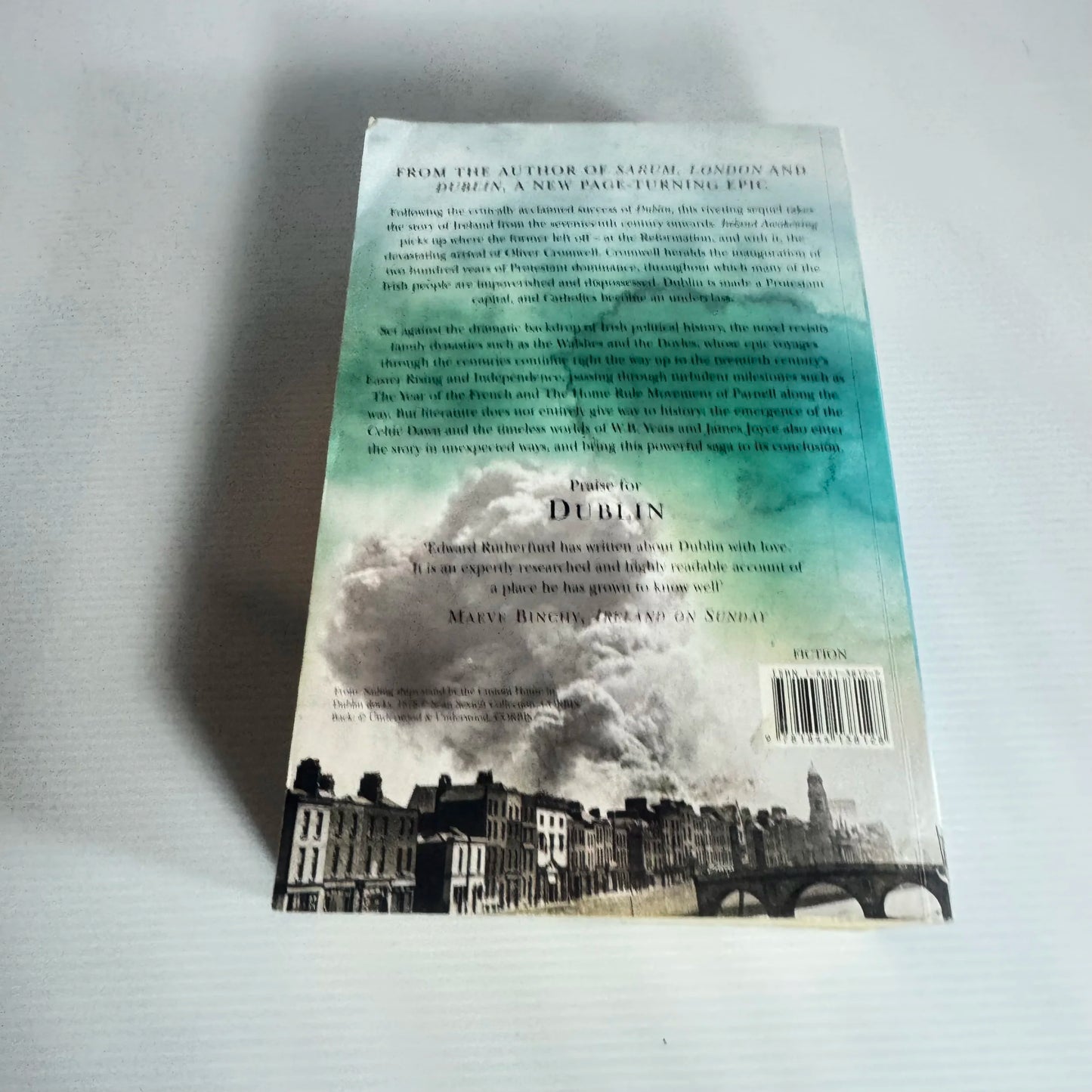 Ireland Awakening - Edward Rutherfurd