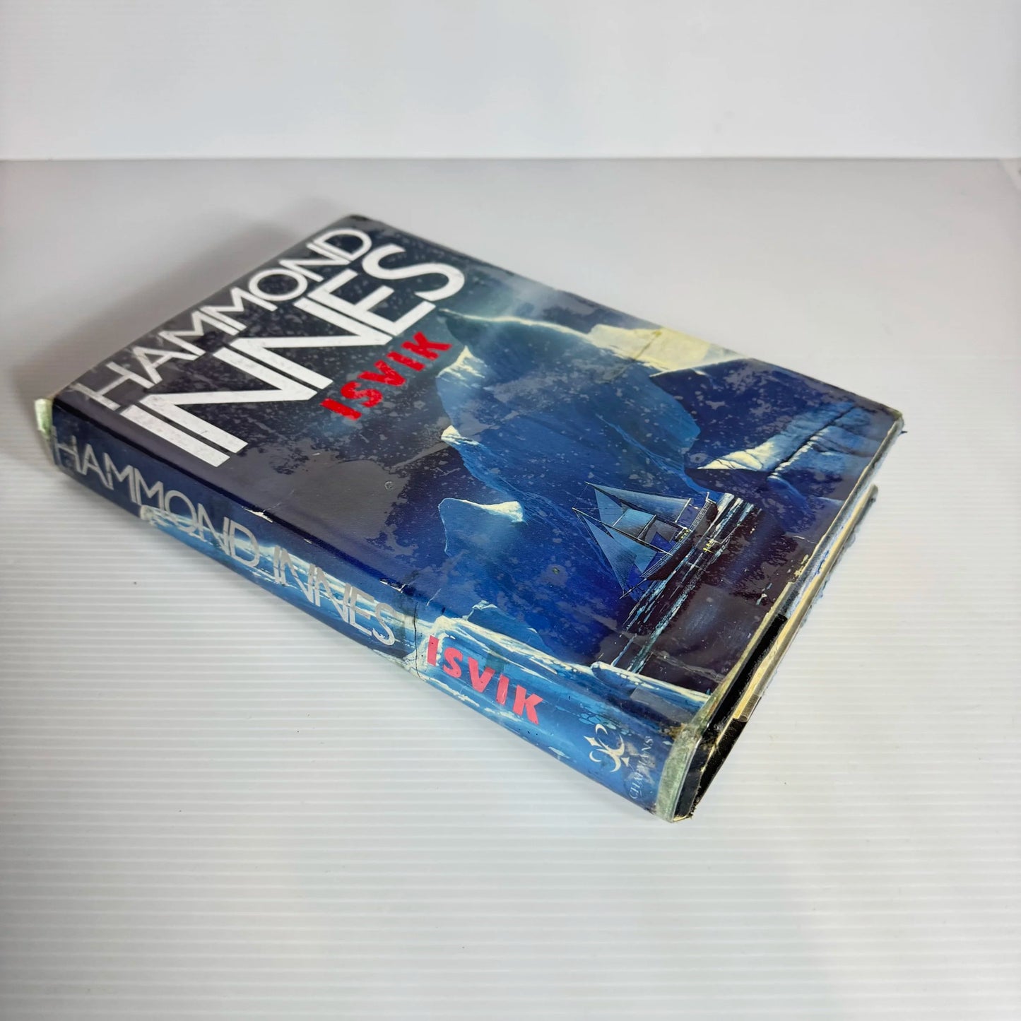 ISVIK - Hammond Innes