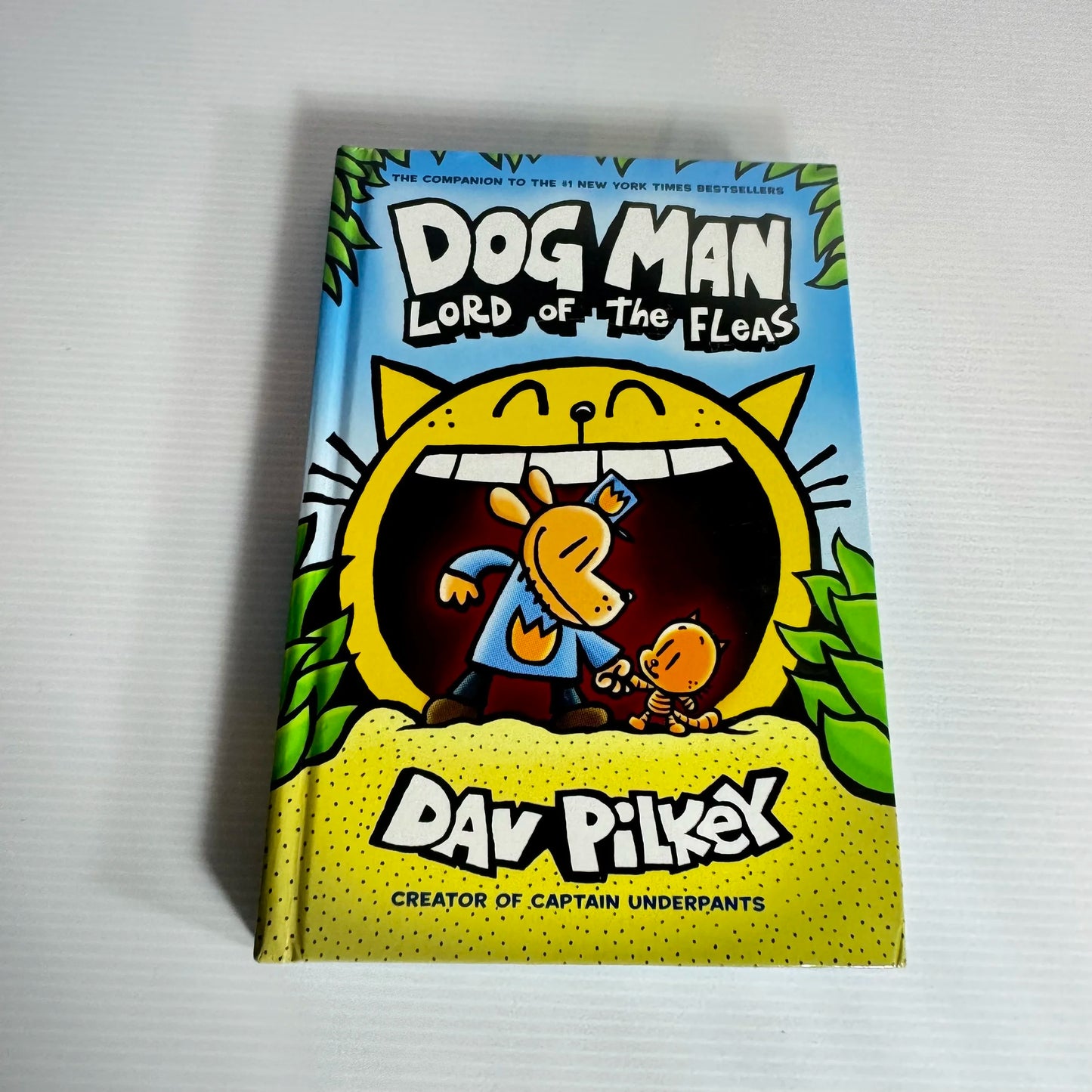 Dog Man Lord of the Fleas : Graphic Novel - Dav Pilkey