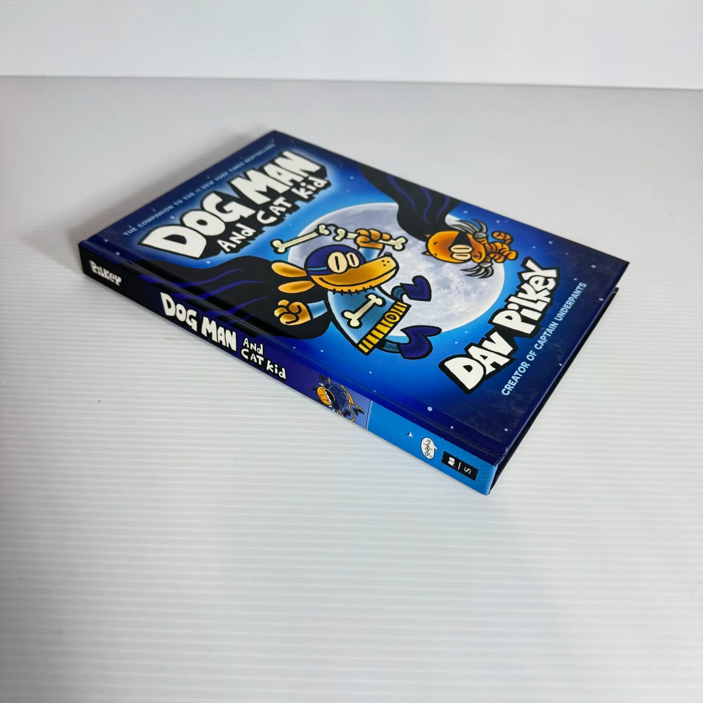 Dog Man and Cat Kid : Graphic Novel - Dav Pilkey