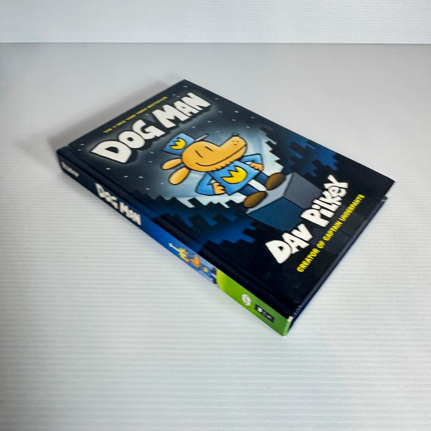 Dog Man : Graphic Novel - Dav Pilkey