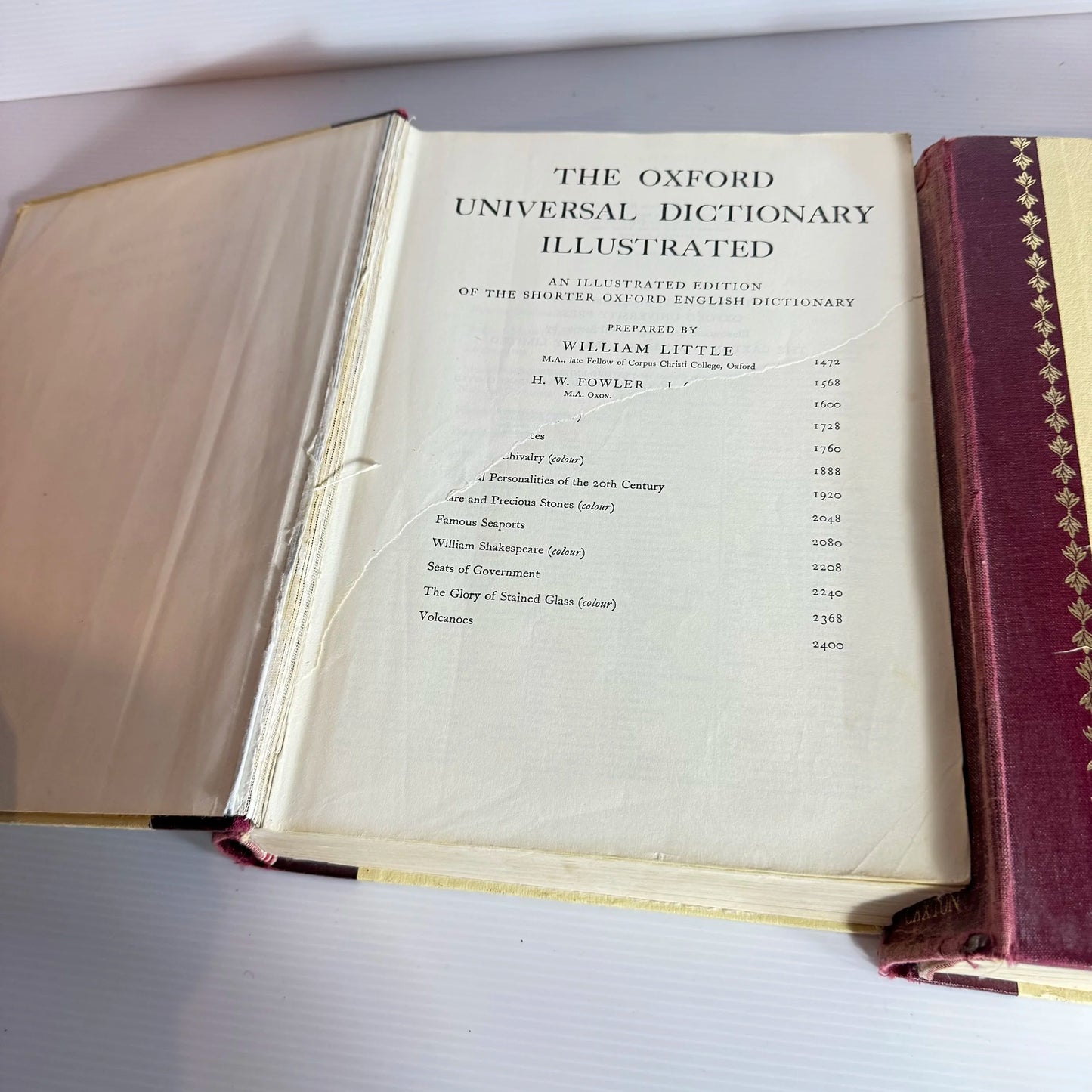 The Oxford University Dictionary Illustrated book Bundle : Volumes 1 & 2 (Vintage 1965)