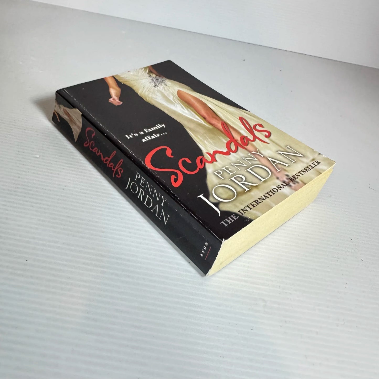 Scandals - Penny Jordan