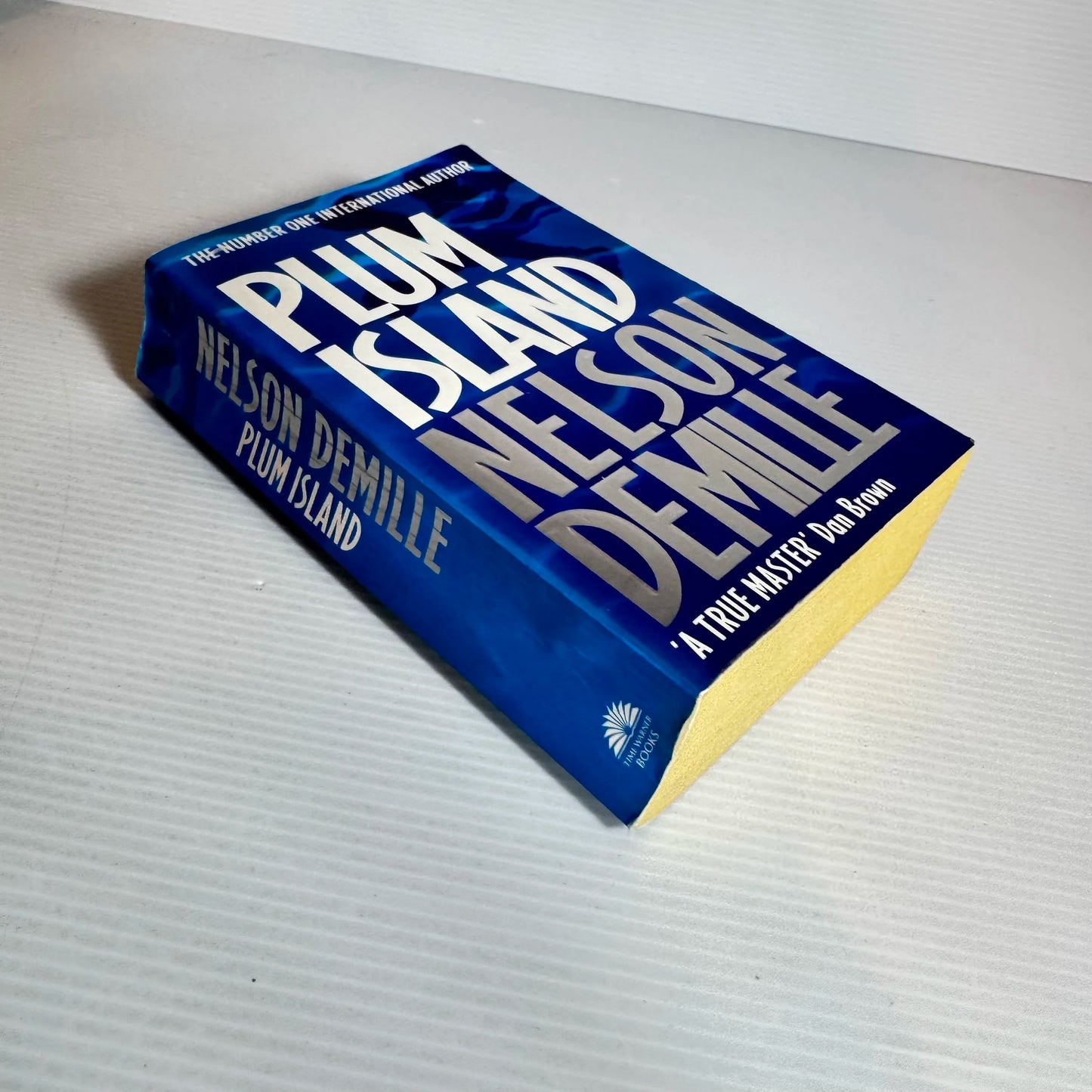 Plum Island - Nelson Demille