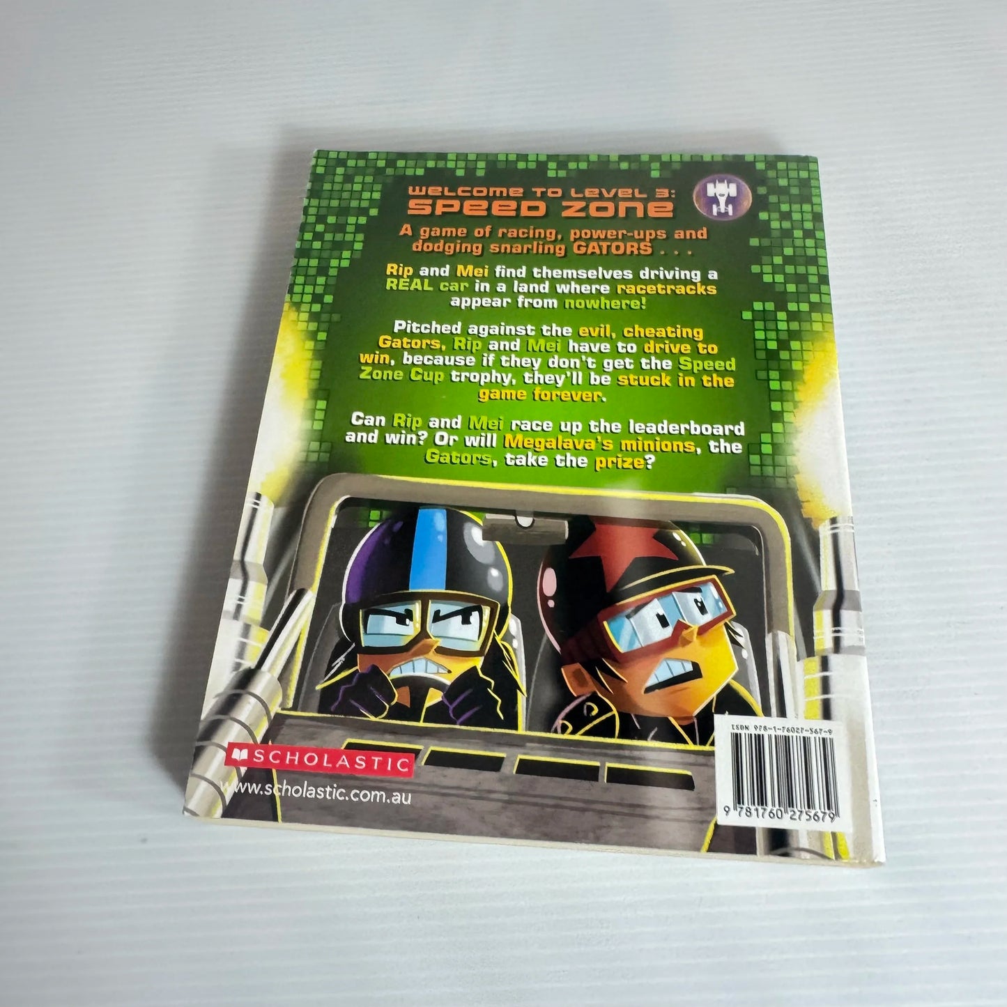 Pixel Raiders