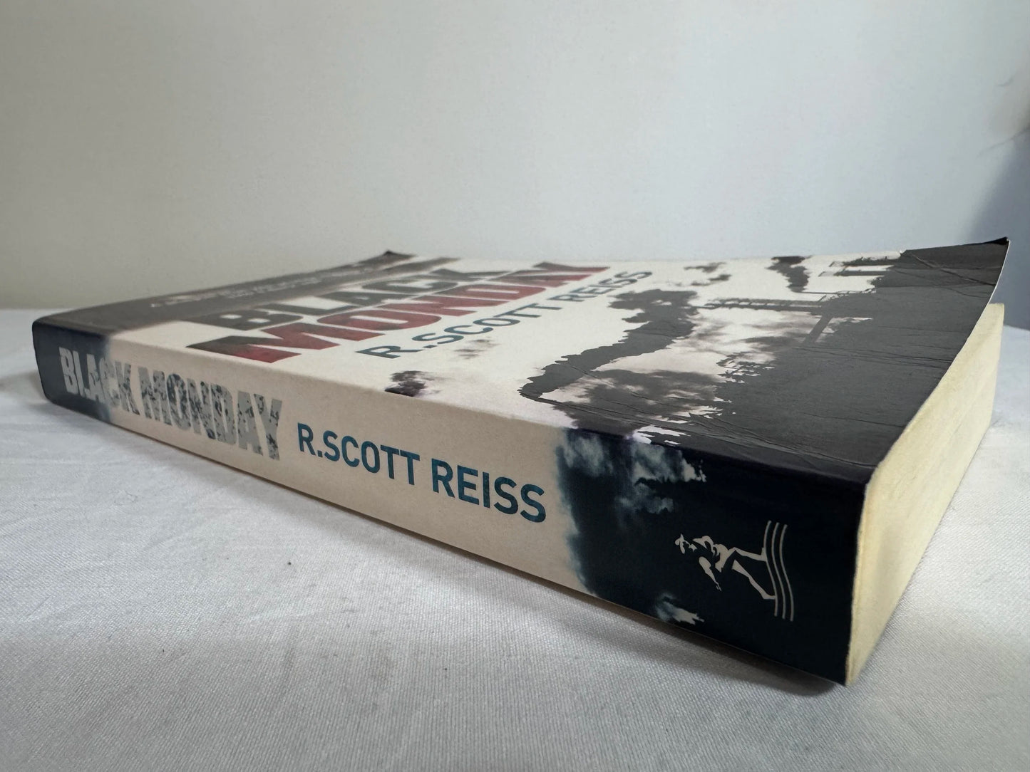 Black Monday - R Scott Reiss