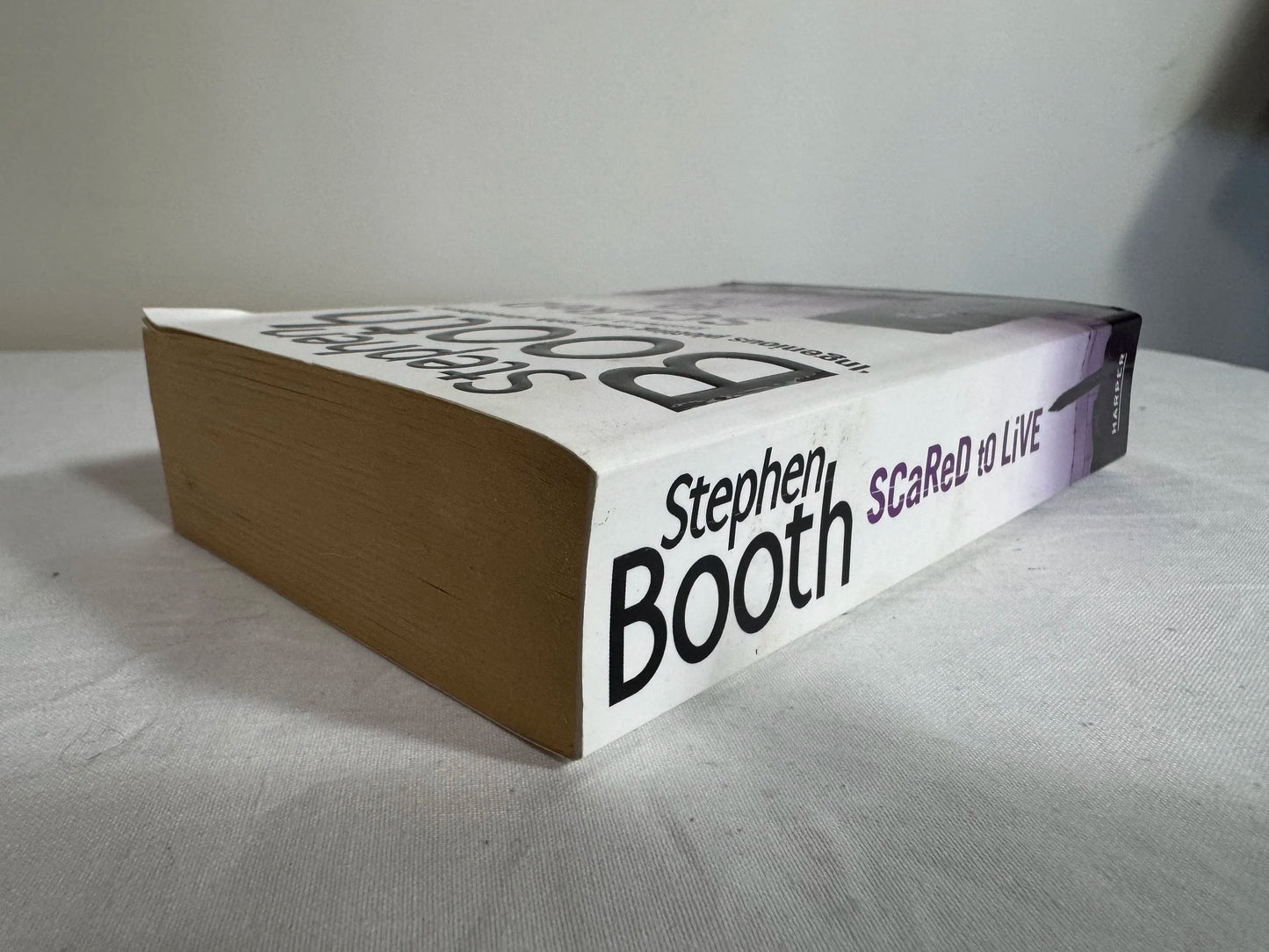 Scared To Live - Stephen Booth