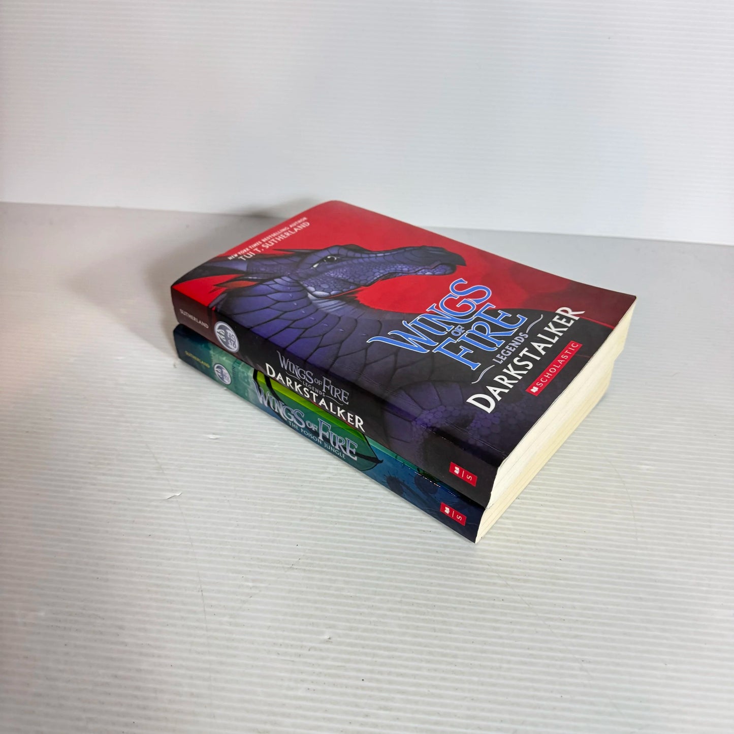 Wings of Fire Book Bundle x 2 The Poison Jungle (Book 13) & Legends : Darkstalker - Tui T. Sutherland