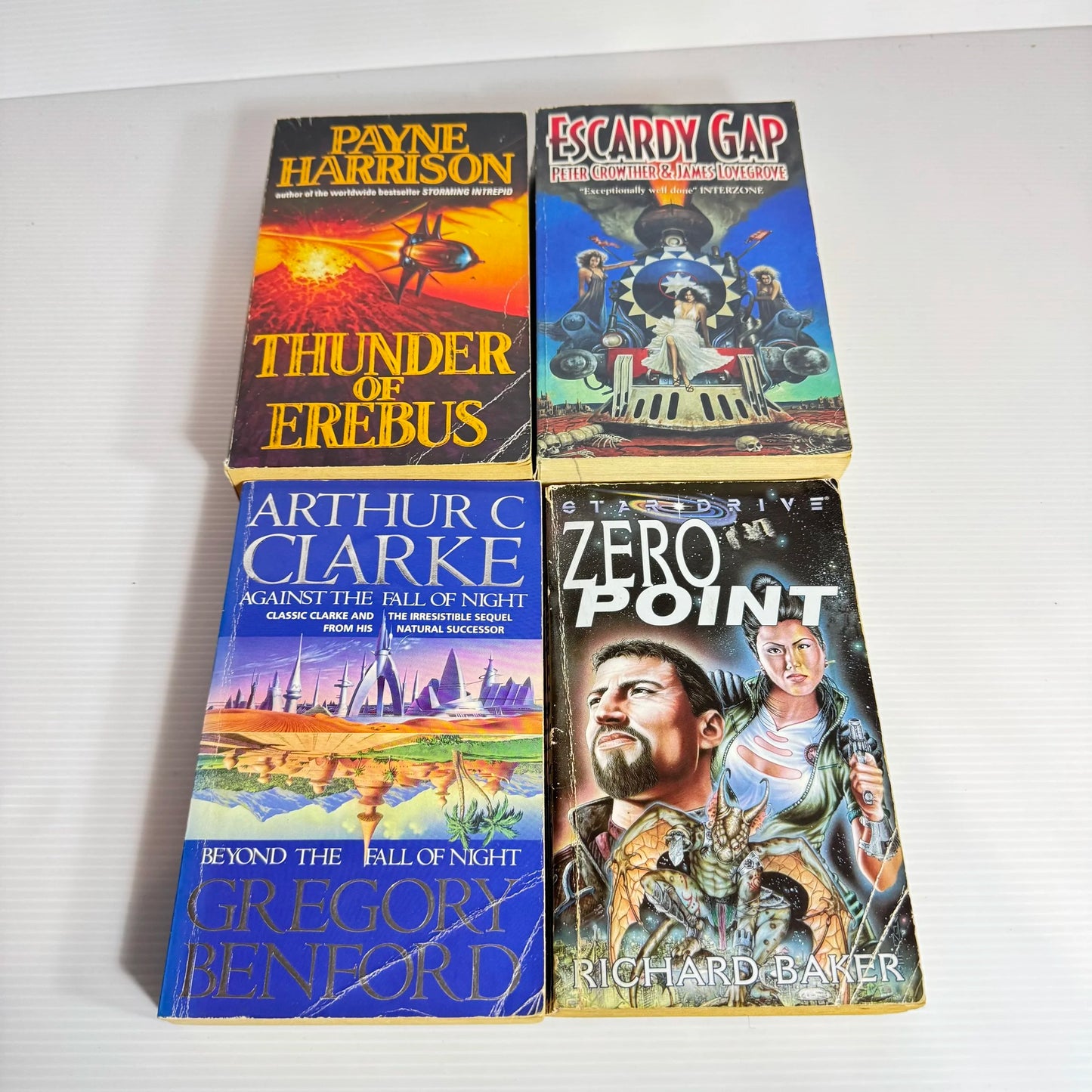 Science Fiction Book Bundle x 4 Books 5 x Stories : Mix Authors (2007)