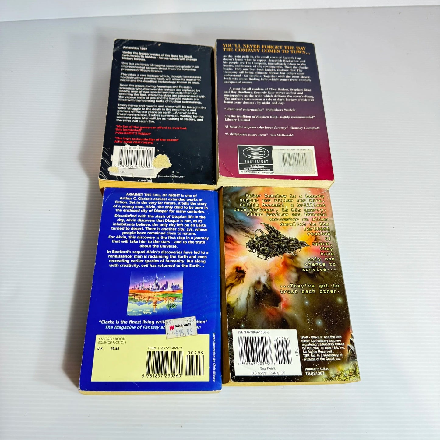 Science Fiction Book Bundle x 4 Books 5 x Stories : Mix Authors (2007)