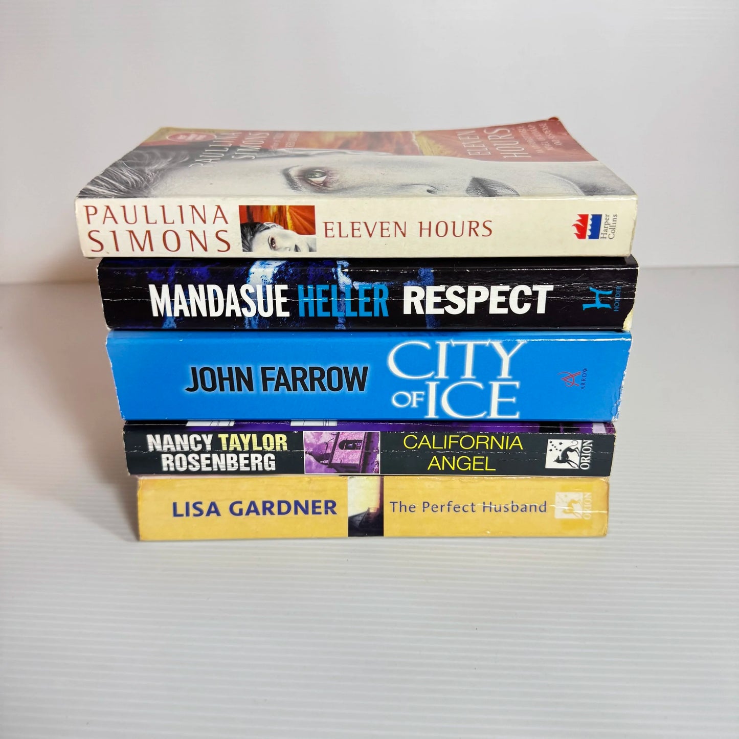 Crime/Suspense Book Bundle x 4 Books : Various Authors (2061)