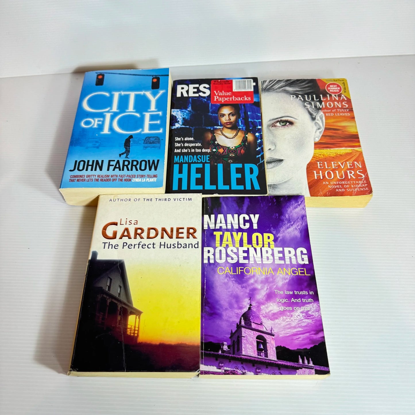 Crime/Suspense Book Bundle x 4 Books : Various Authors (2061)