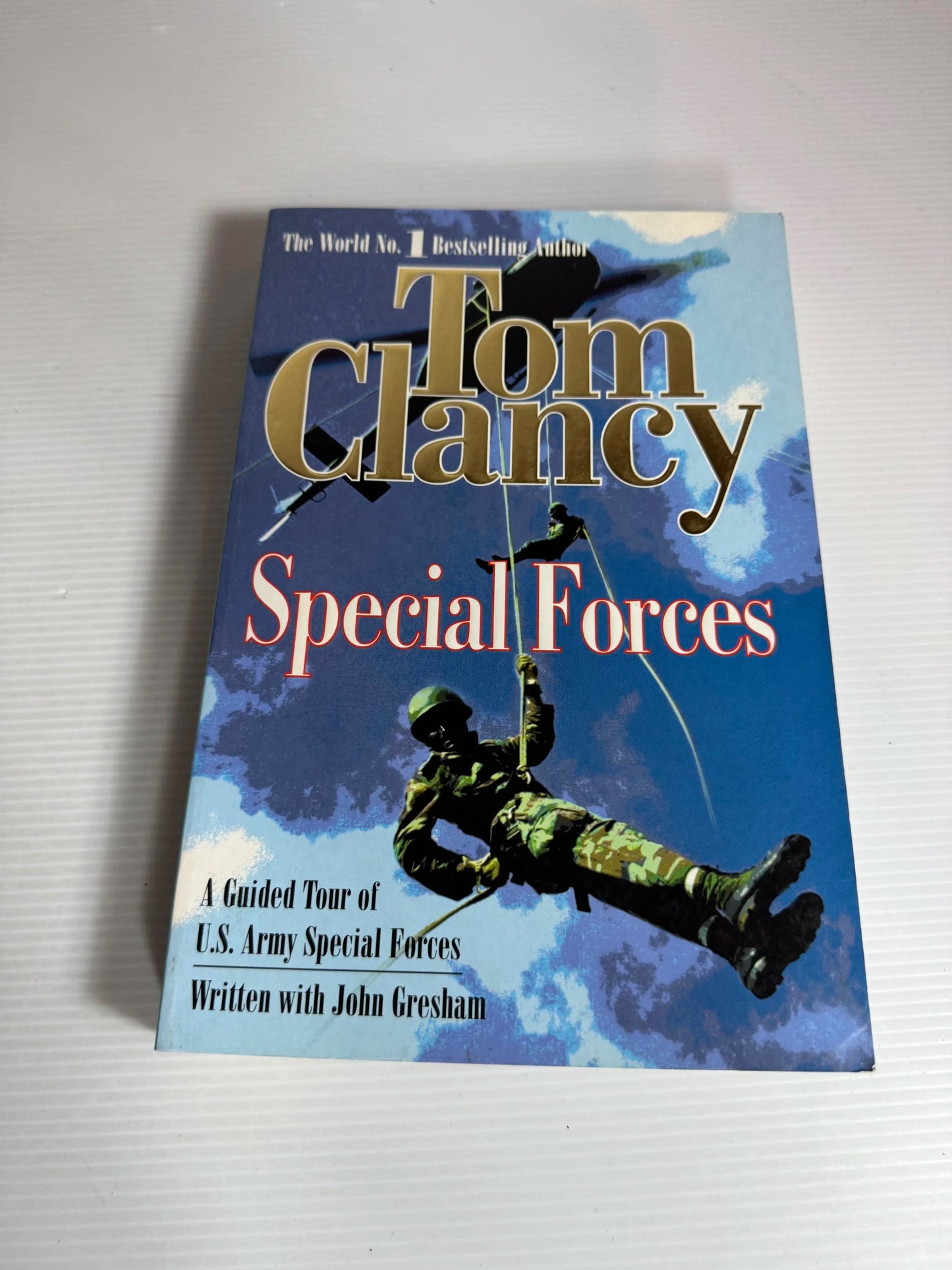 Special Forces : A Guided Tour of U.S. Army Special Forces - Tom Glancy written with John Gresham