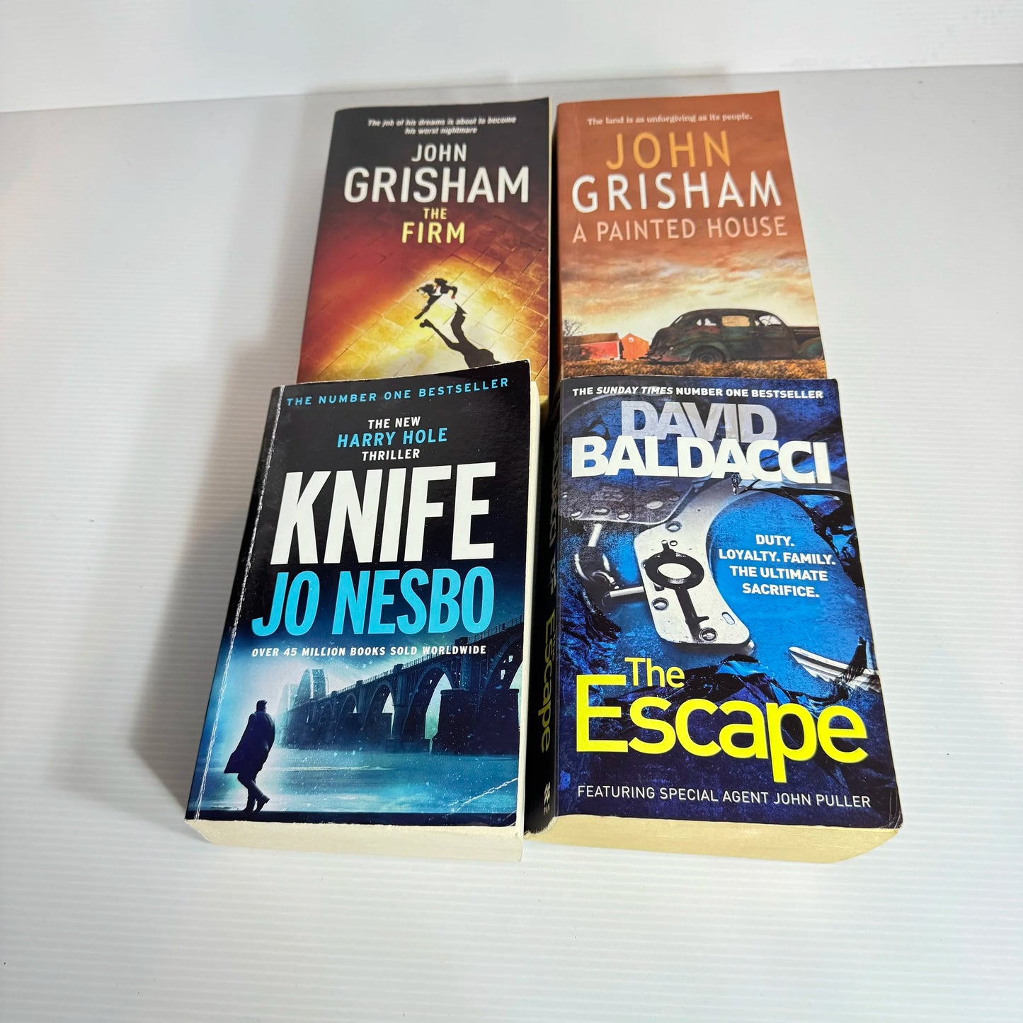 Crime/Mystery Book Bundle x 4 Books : Various Authors (811)