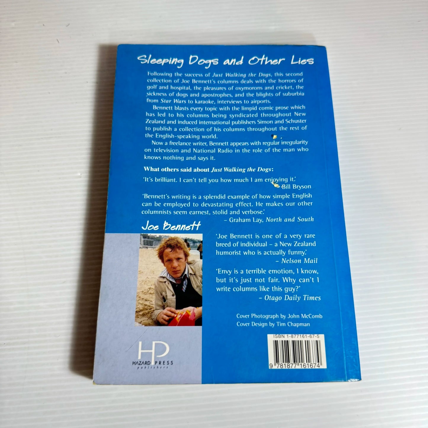 Sleeping Dogs and Other Lies - Joe Bennett